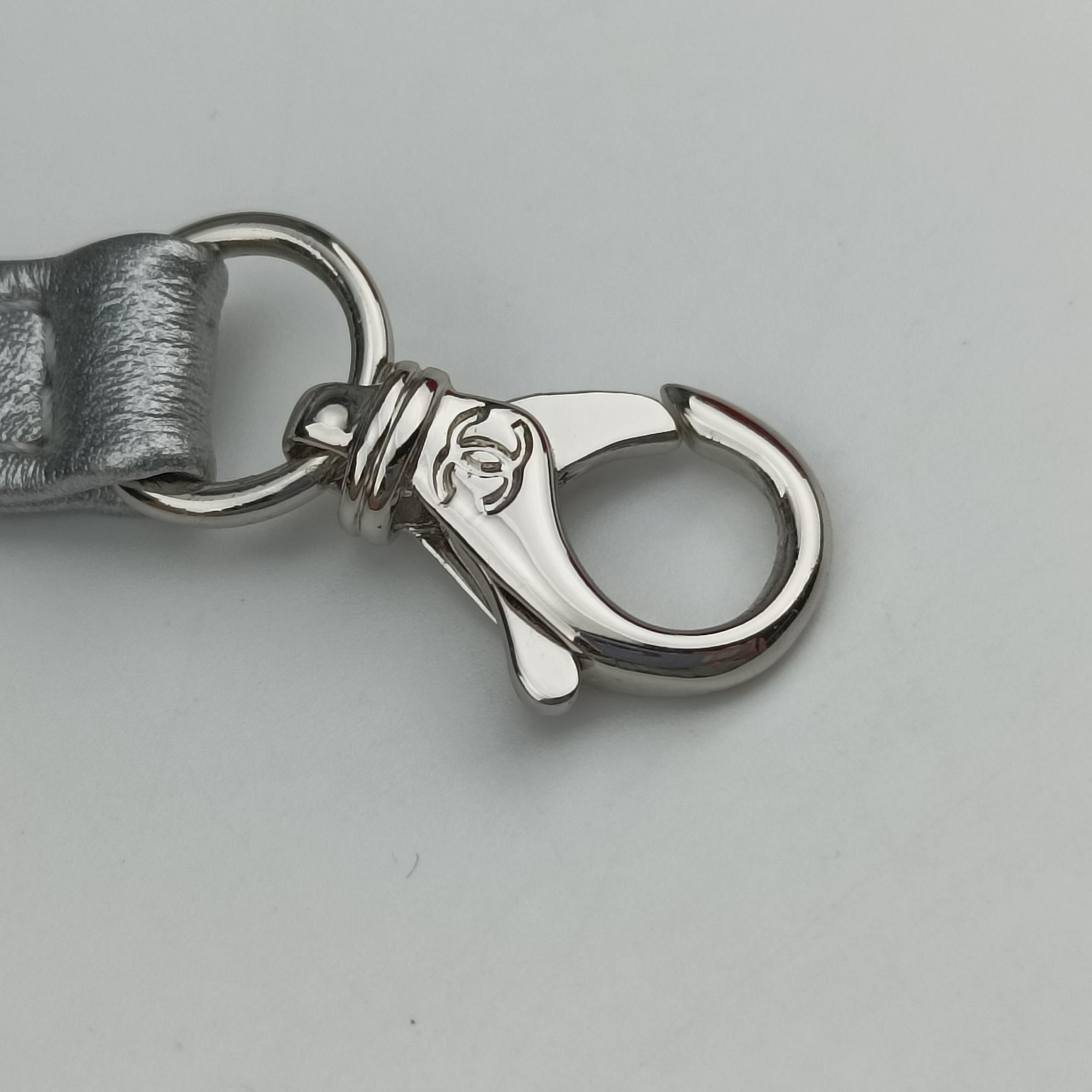 GABRIELLE Silver Leather A93825 24657871ガブリエル シルバー レザー A93825 24657871