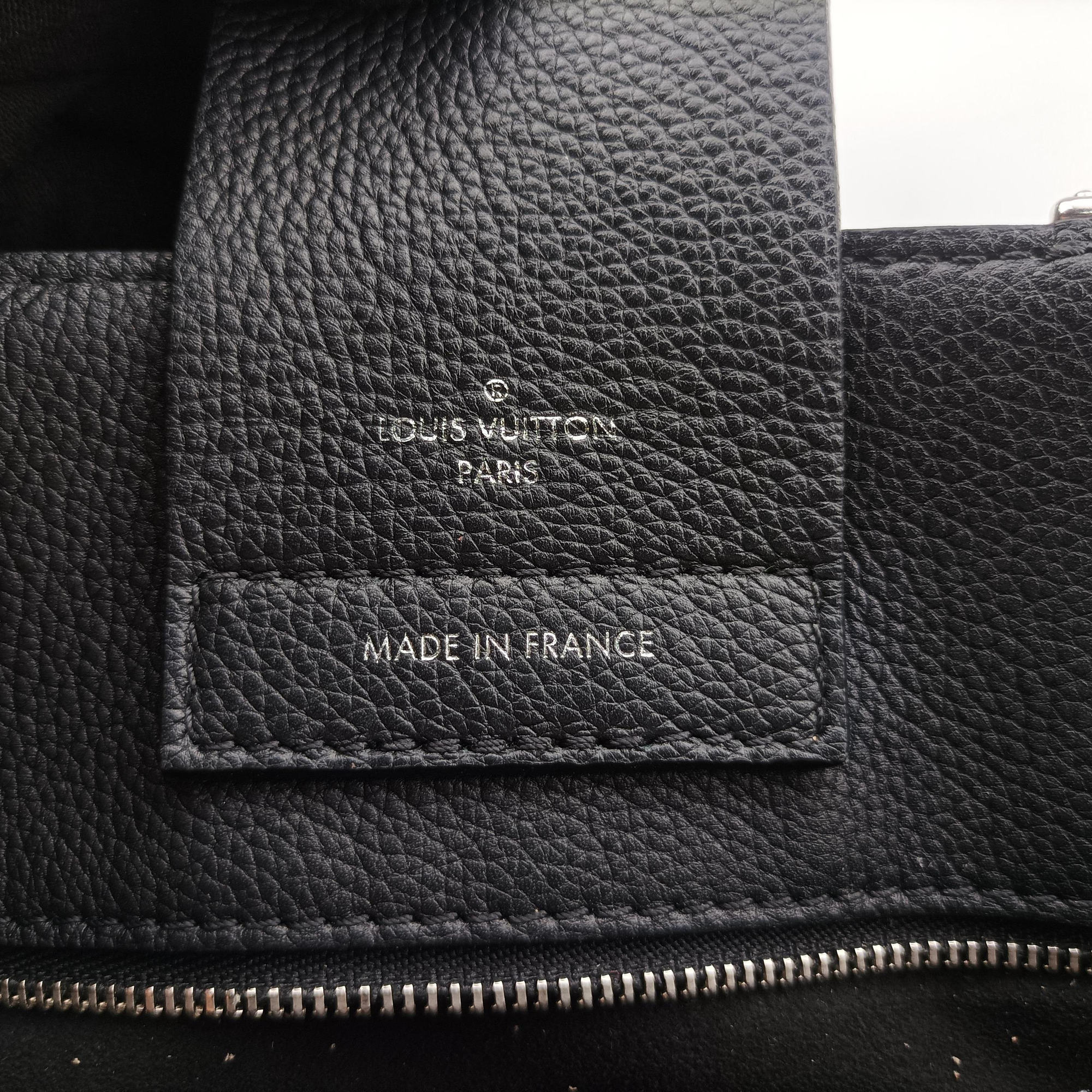 Lockme Day Noir Grained Calf Leather M53730 AR0261ロックミー デイ ノワール グレインカーフレザー M53730 AR0261