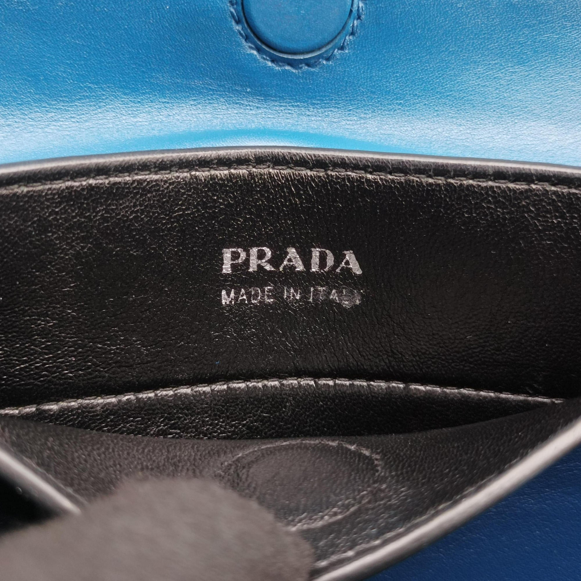 Half Flap Double Turn Lock Blue SAFFIANO Leather BN2821 117 Fハーフフラップダブルターンロック ブルー サフィアーノレザー BN2821 117 F