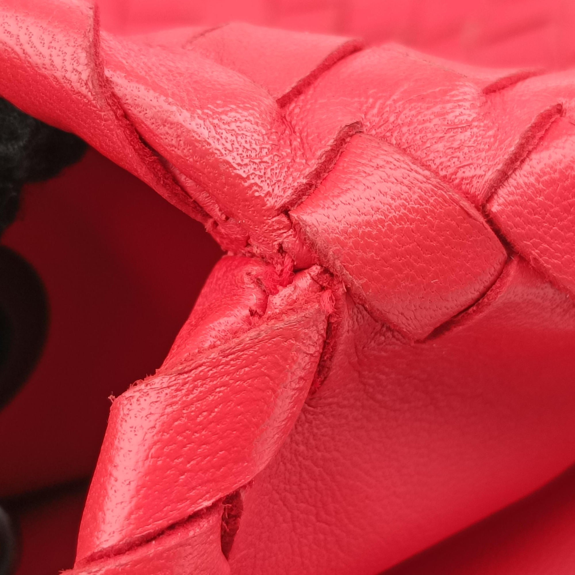 Duo Intrecciato Red lambskin B02932886Nデュオ イントレチャート レッド ラムスキン B02932886N