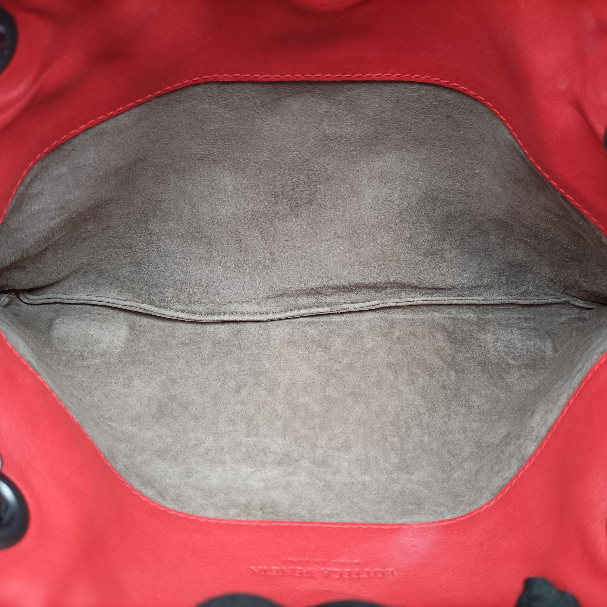 Duo Intrecciato Red lambskin B02932886Nデュオ イントレチャート レッド ラムスキン B02932886N