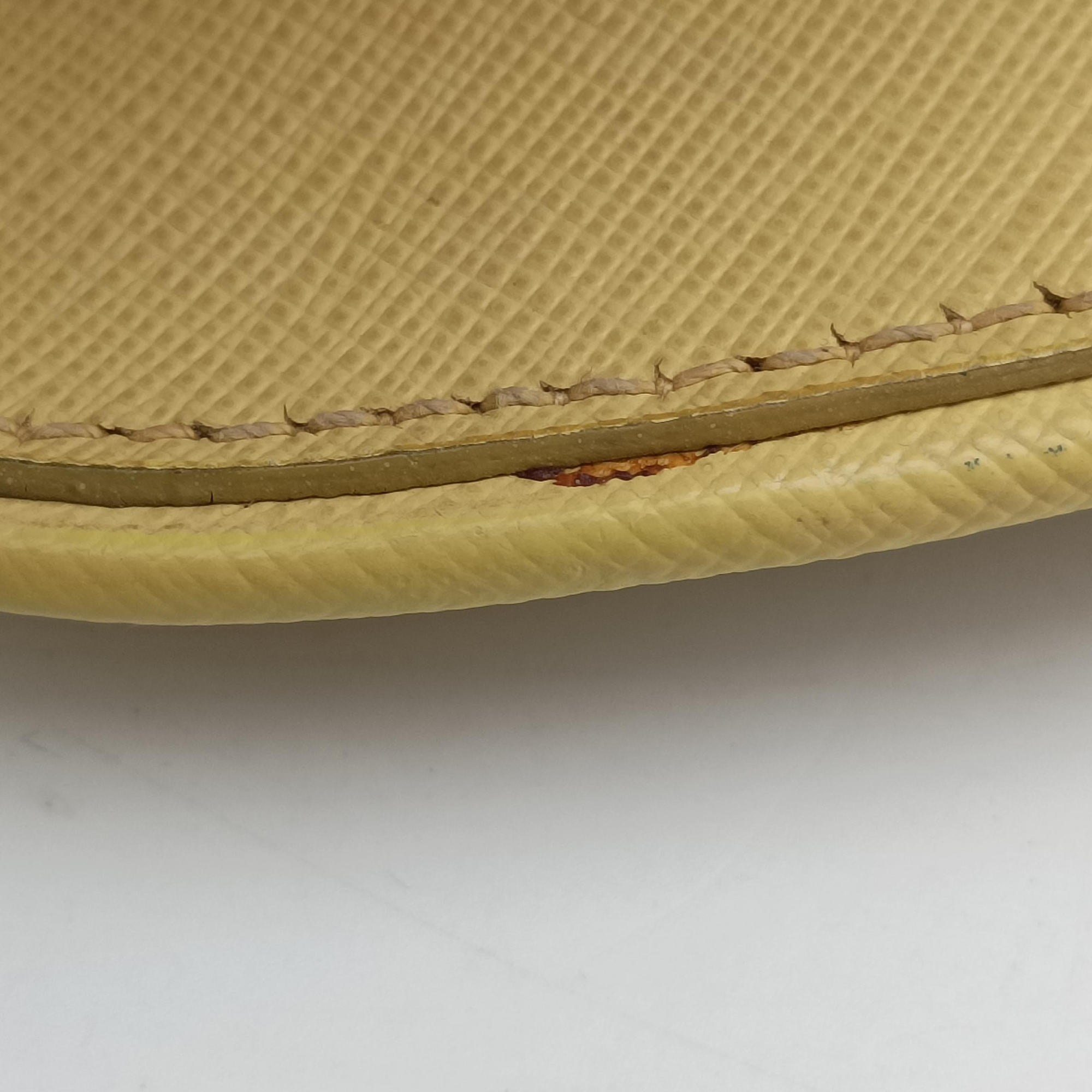 Promenade Yellow SAFFIANO Leather BN2567 180プロムナード イエロー サフィアーノレザー BN2567 180