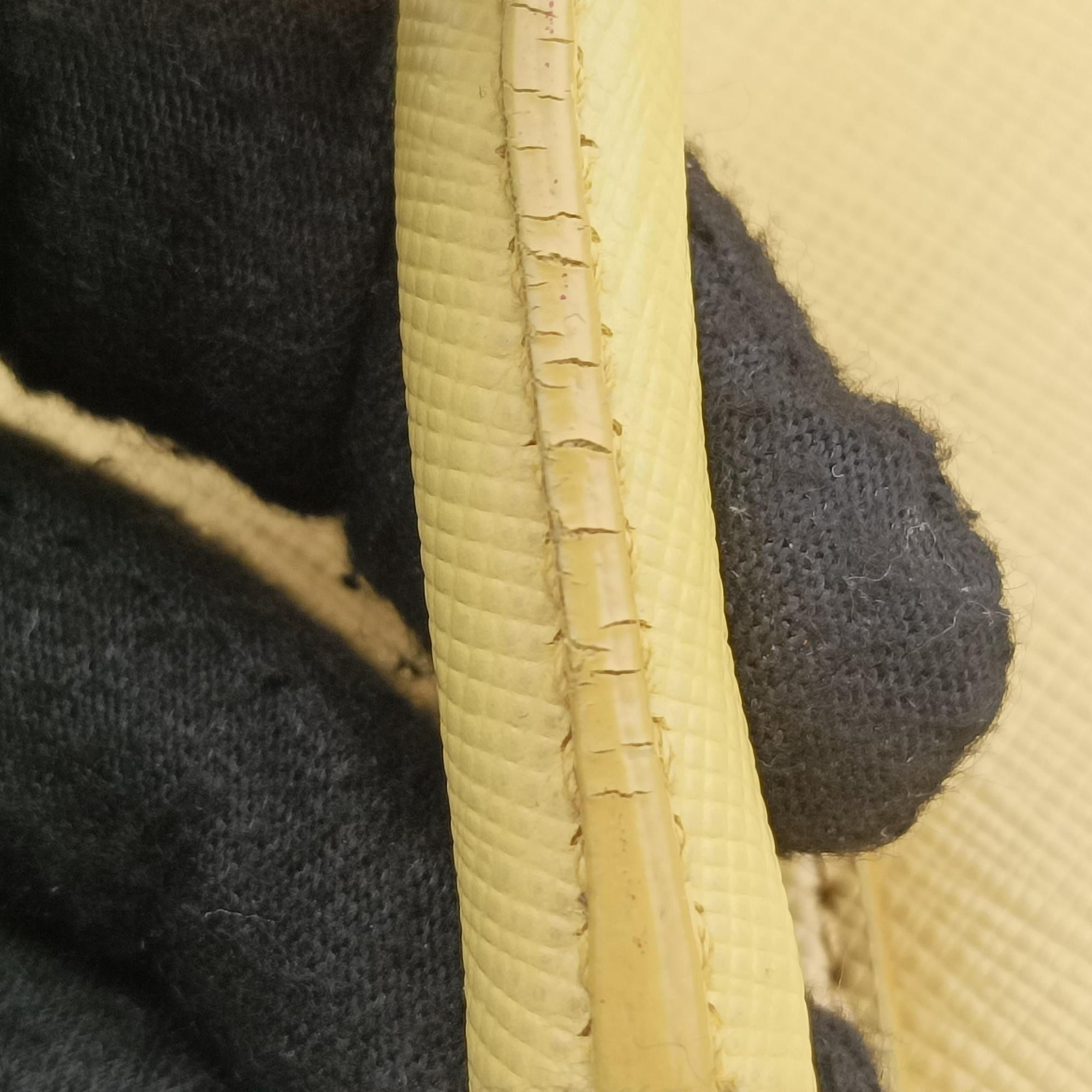 Promenade Yellow SAFFIANO Leather BN2567 180プロムナード イエロー サフィアーノレザー BN2567 180