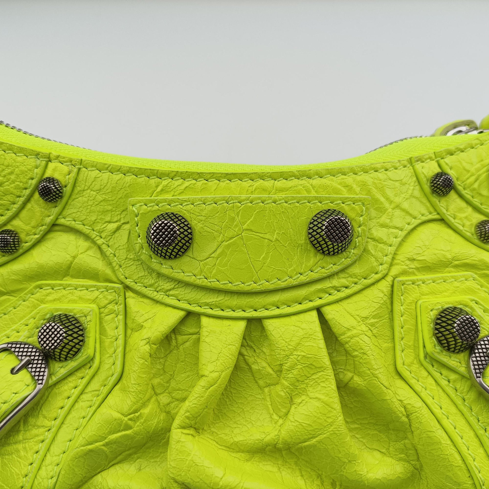 Le Cagole Green lambskin 695814.7206.R.493075ルカゴール グリーン ラムスキン 695814.7206.R.493075