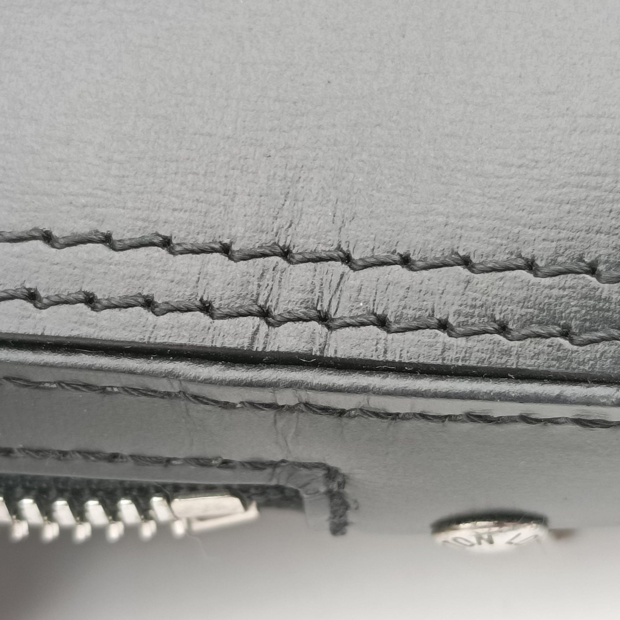 Danube messenger Black Leather M53975 CA2179 IC Chipダヌーブメッセンジャー ブラック レザー M53975 CA2179 ICチップ