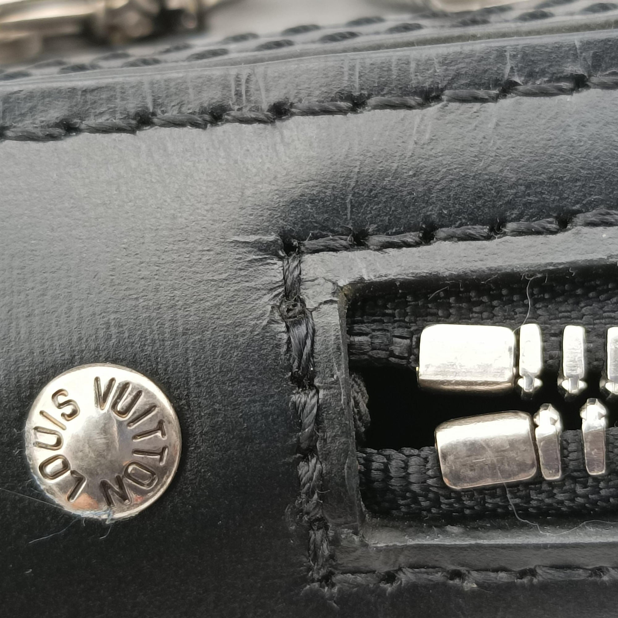 Danube messenger Black Leather M53975 CA2179 IC Chipダヌーブメッセンジャー ブラック レザー M53975 CA2179 ICチップ