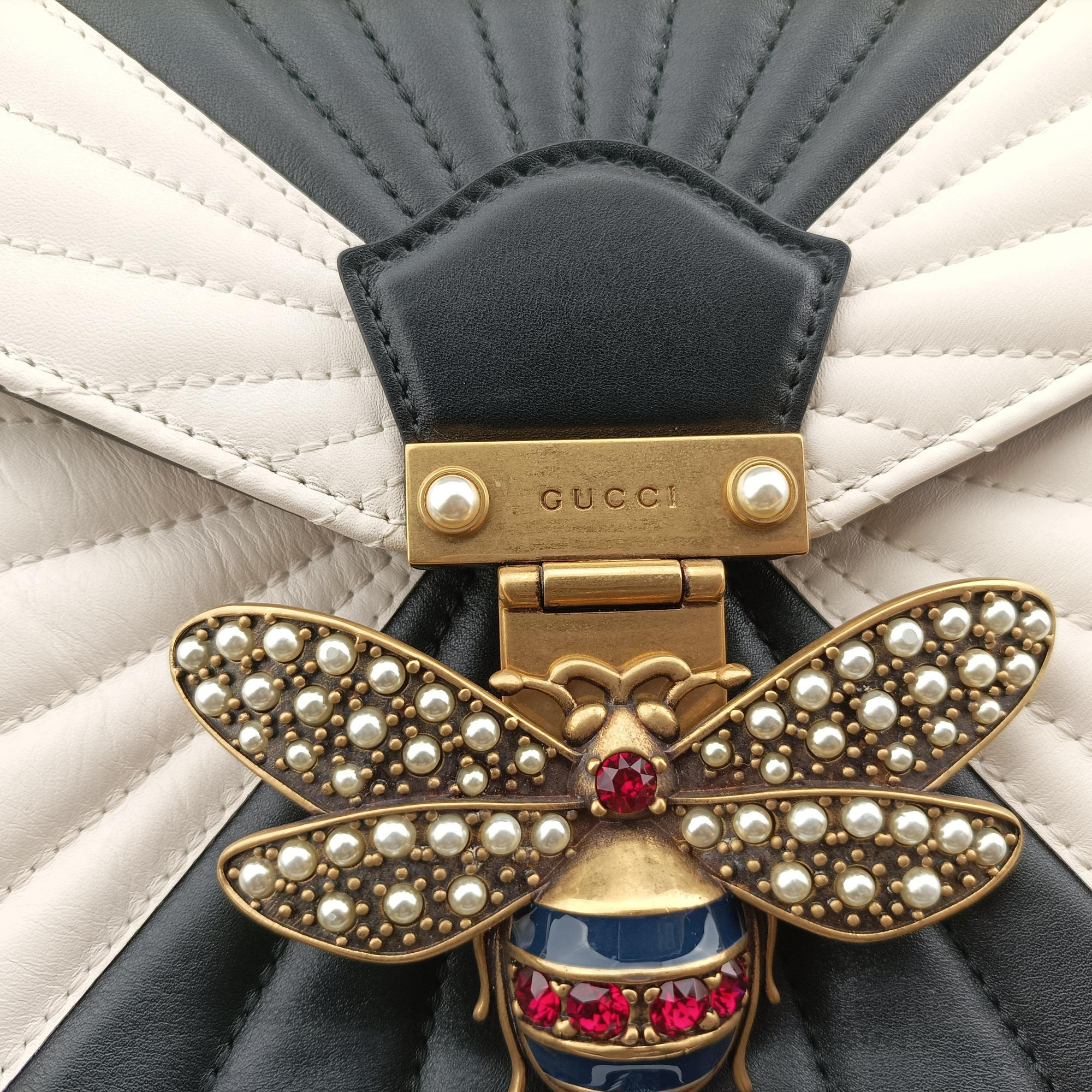 Queen Margaret Bamboo Black×White Leather 476664 E022769871クイーンマーガレット バンブー ブラック×ホワイト レザー 476664 E022769871