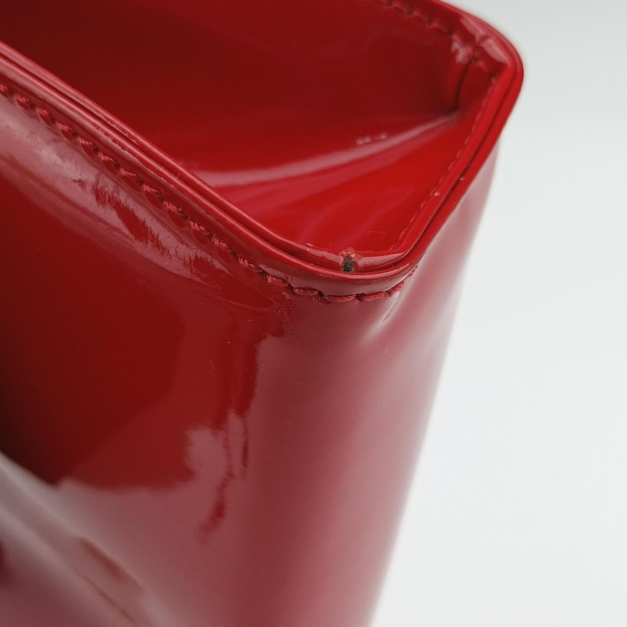 Vara Bow Red Patent Leather RN136180843ヴァラ リボン レッド パテントレザー RN136180843