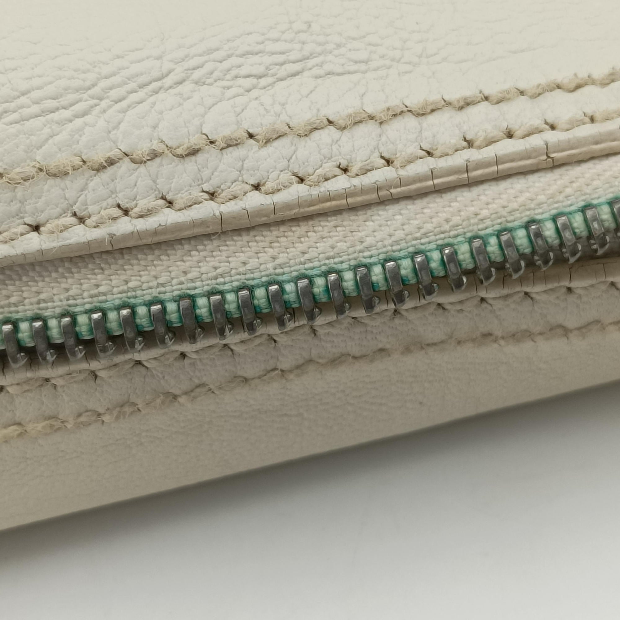 Vara Bow White Leather EE-21A907ヴァラ リボン ホワイト レザー EE-21A907