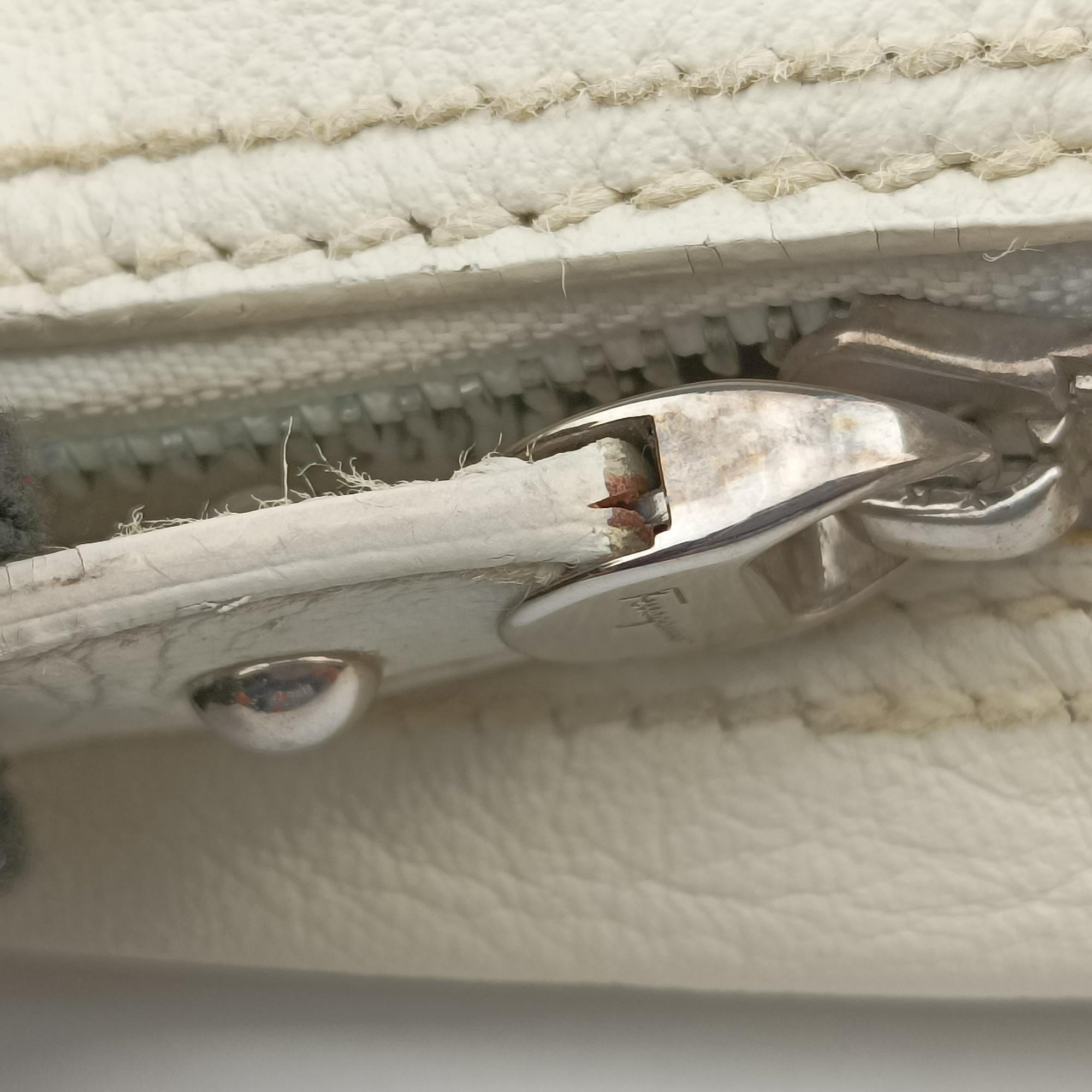 Vara Bow White Leather EE-21A907ヴァラ リボン ホワイト レザー EE-21A907