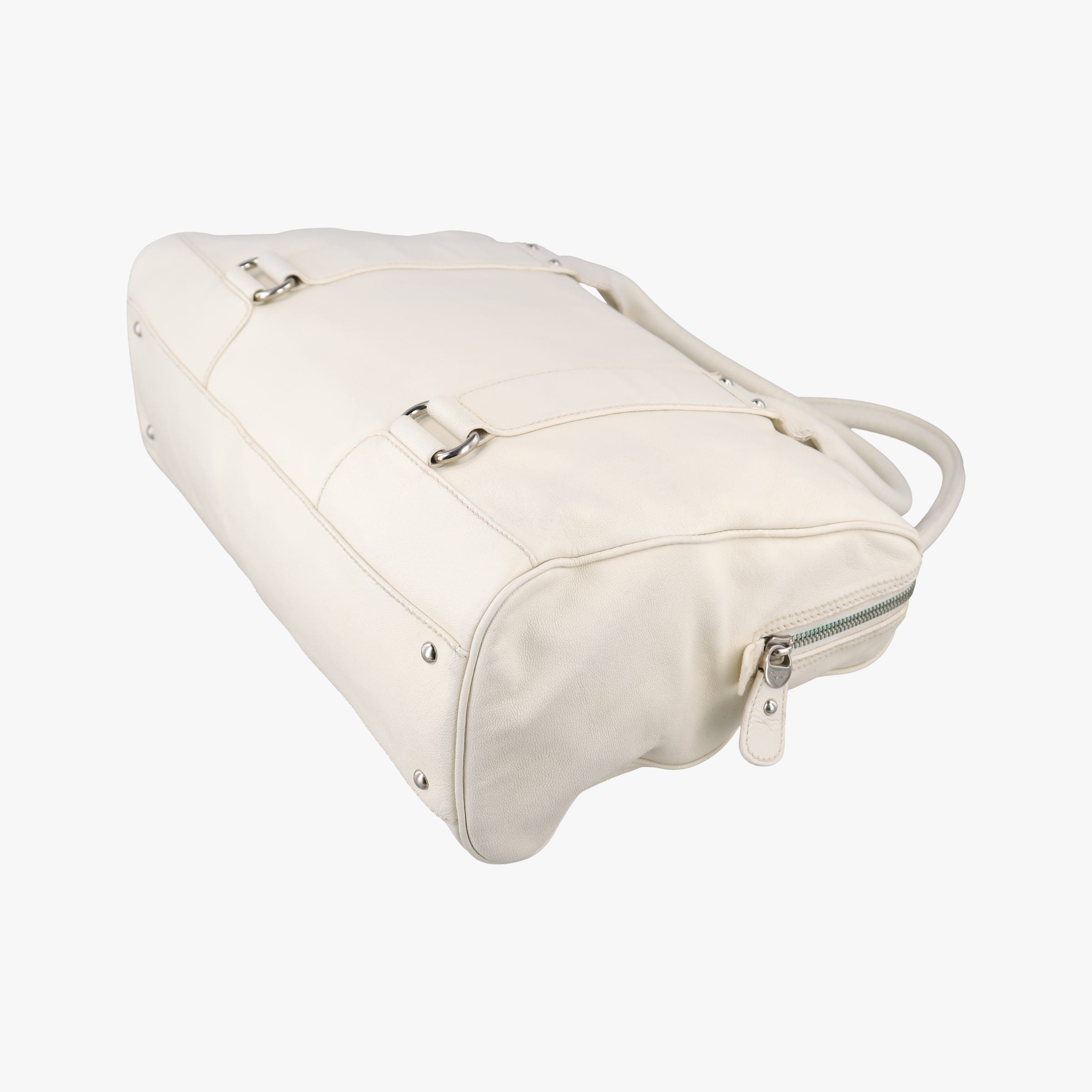 Vara Bow White Leather EE-21A907ヴァラ リボン ホワイト レザー EE-21A907
