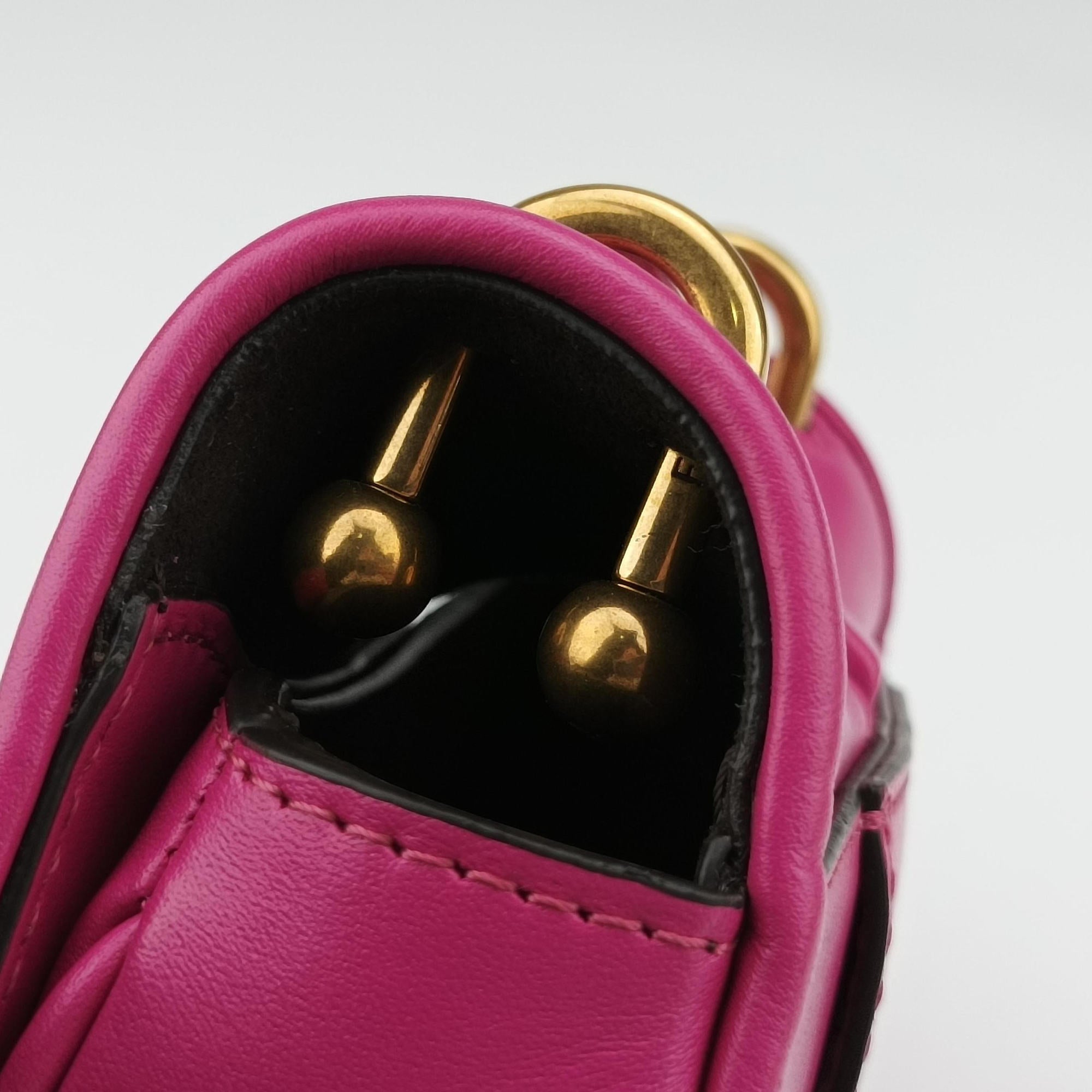 C'mon Small Rose Leather 7AS219 7AS219 AQ0Lカモン スモール ローズ レッド レザー 7AS219 7AS219 AQ0L