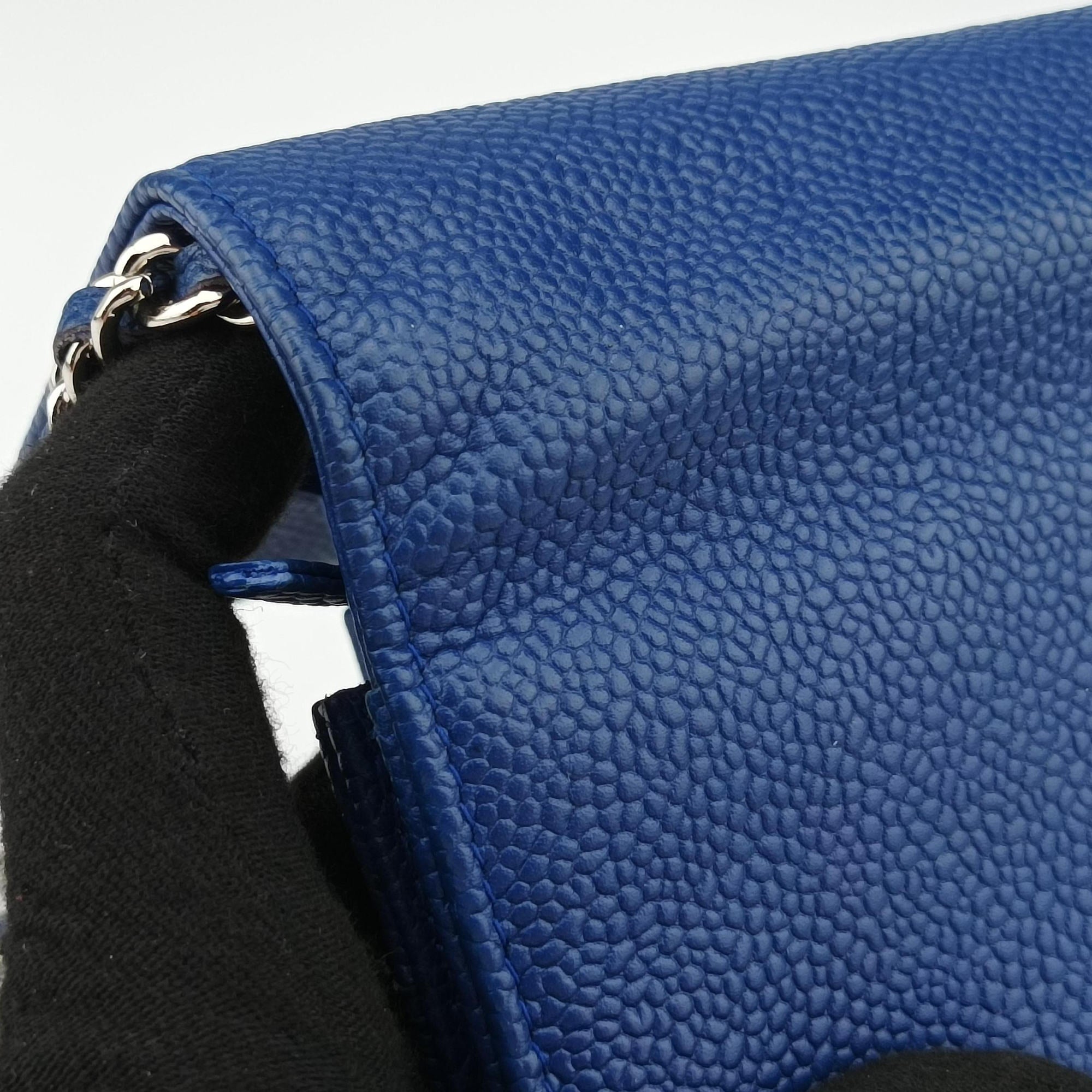 Caviar Wallet Chain Blue caviar skin A68872 17900635キャビア ウォレット チェーン ブルー キャビアスキン A68872 17900635
