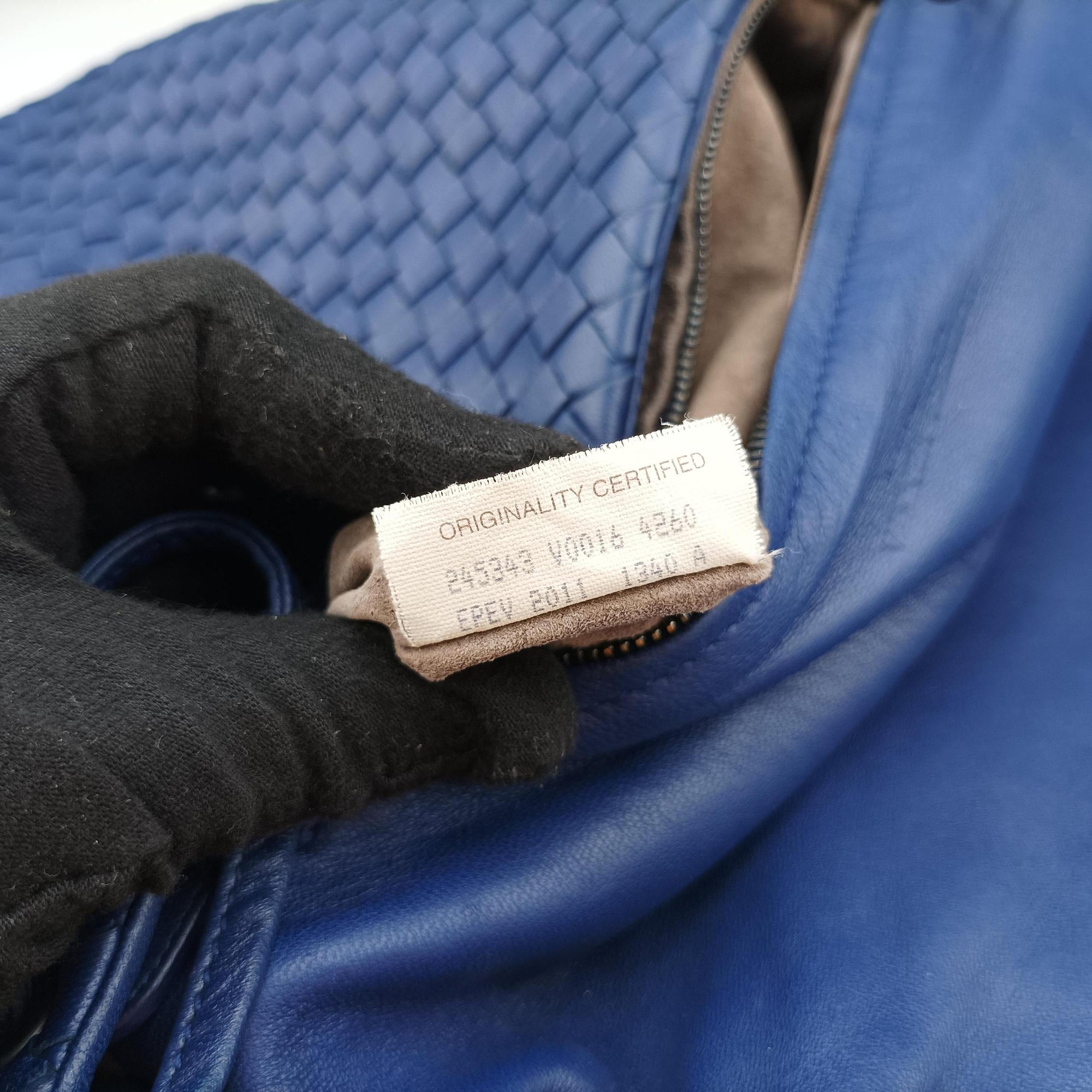 Intrecciato Navy lambskin 245343 V0016 4260 EPEV 2011 1340 Aイントレチャート ネイビー ラムスキン 245343 V0016 4260 EPEV 2011 1340 A