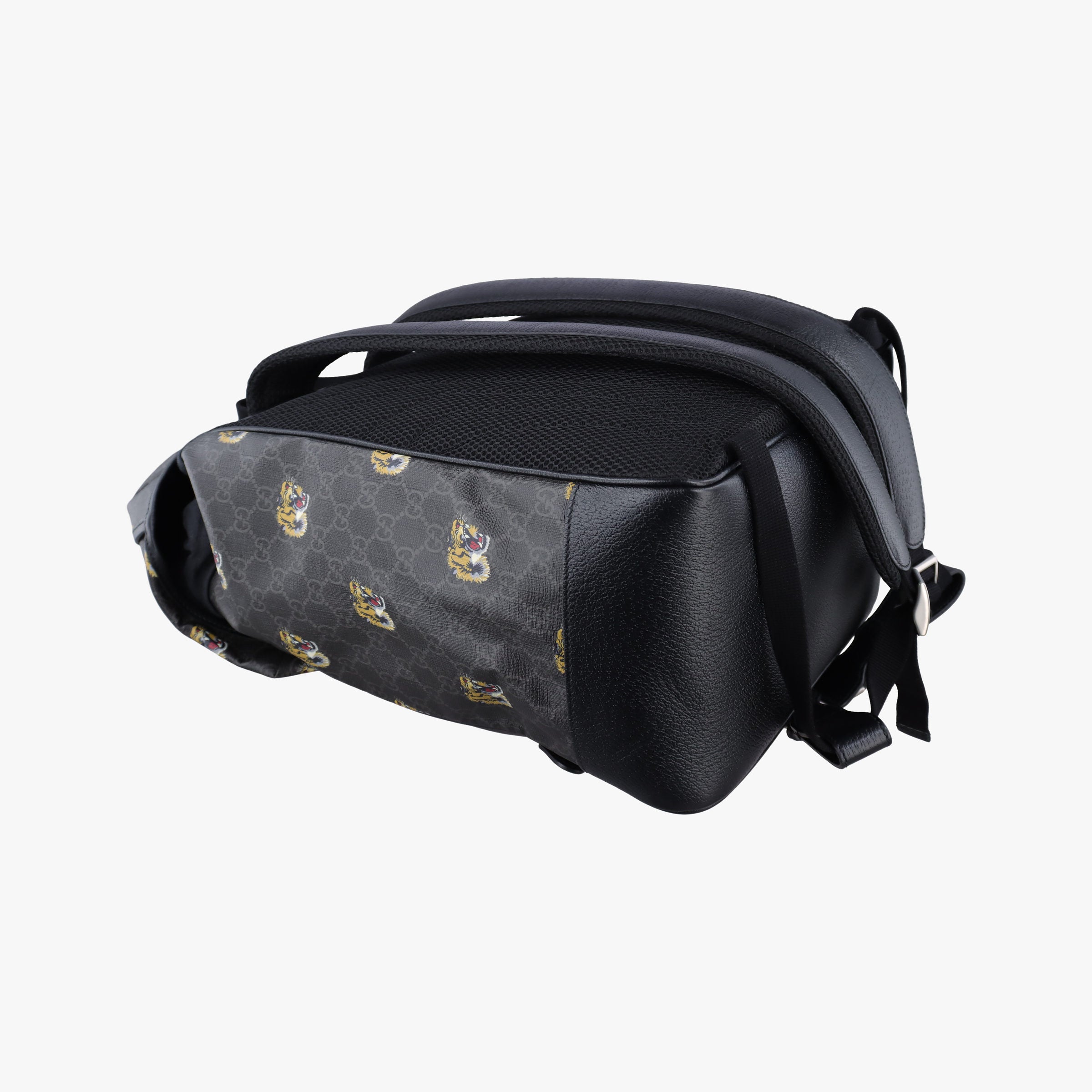 Interlocking G Black GG Supreme Canvas × Leather 696013 H038572483インターロッキングG ブラック GGスプリームキャンバス × レザー 696013 H038572483