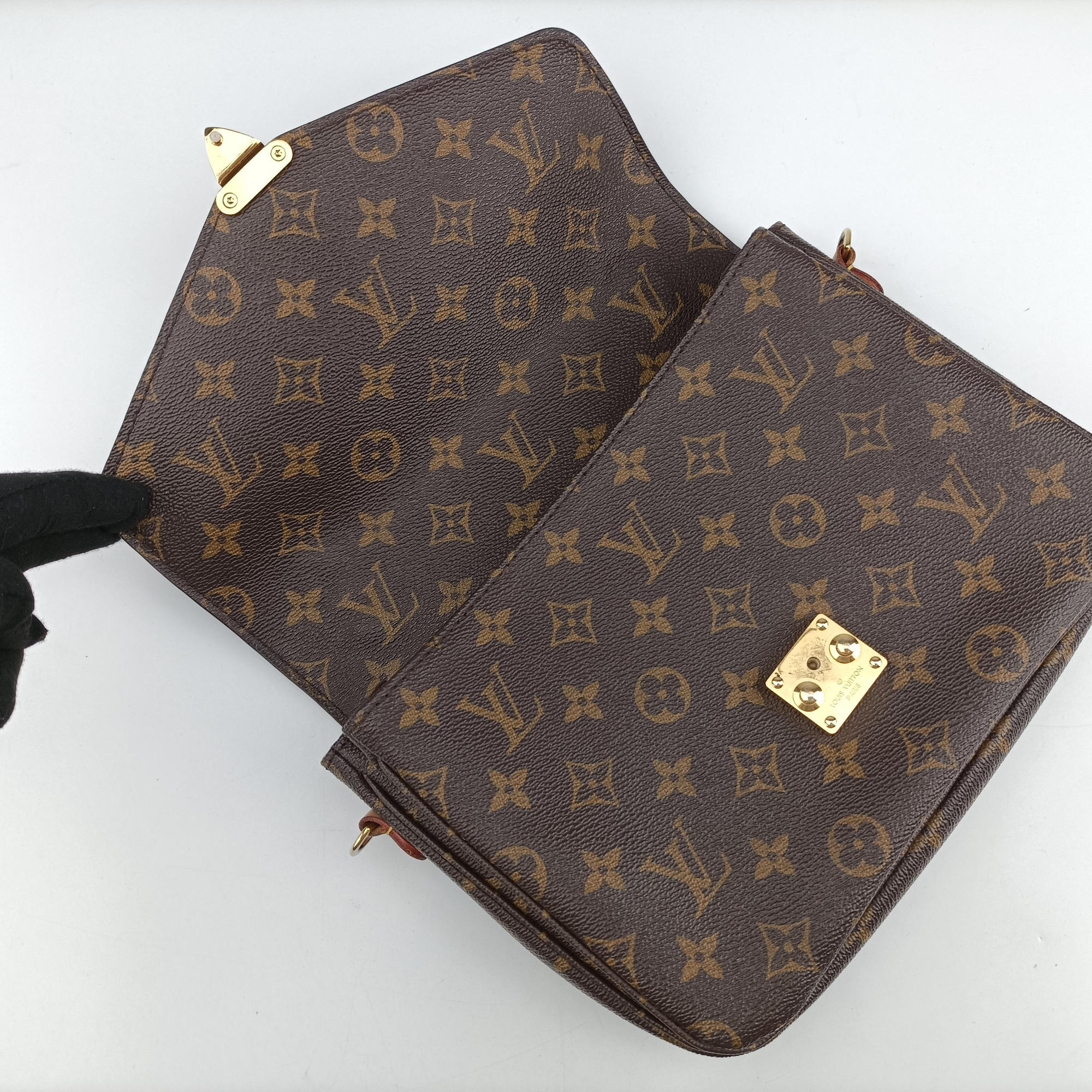 Pochette Metis MM Brown Monogram Canvas M44875 DU4125ポシェットメティスMM モノグラム/ブラウン モノグラムキャンバス M44875 DU4125