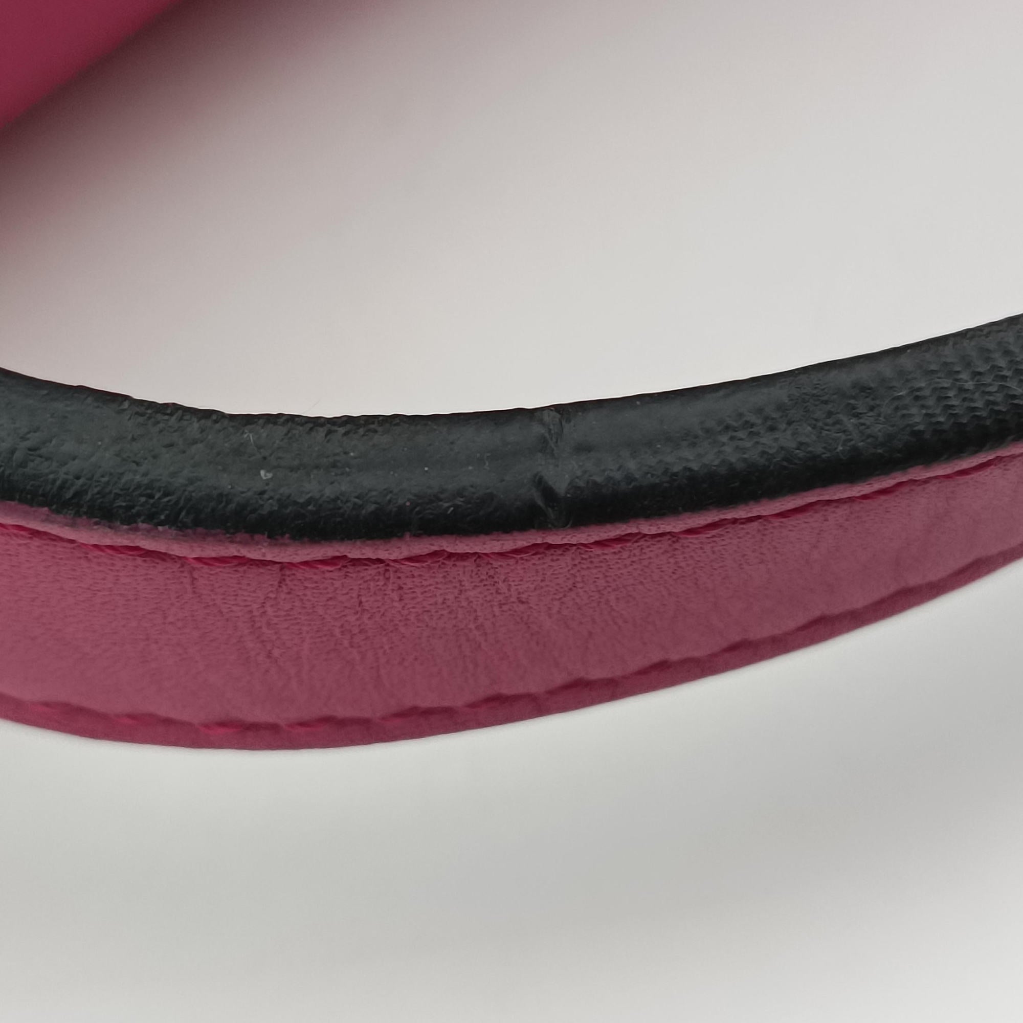 Iside Rose Leather N 443666イジィデ ローズ レッド レザー N 443666
