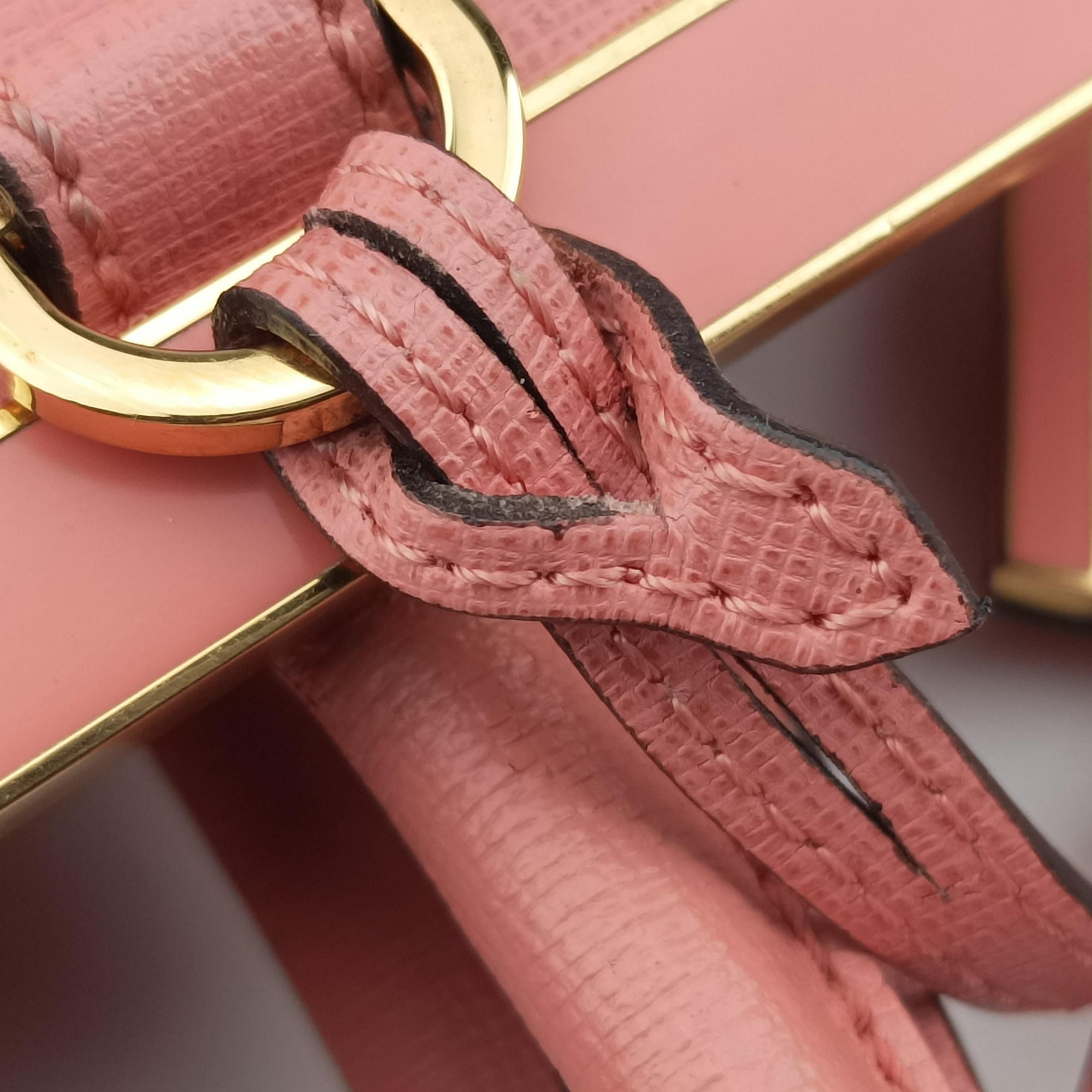 Petite 2 JOURS Pink Leather 8BH253 8BH253-D7E-158-8241プチ トゥージュール ピンク レザー 8BH253 8BH253-D7E-158-8241