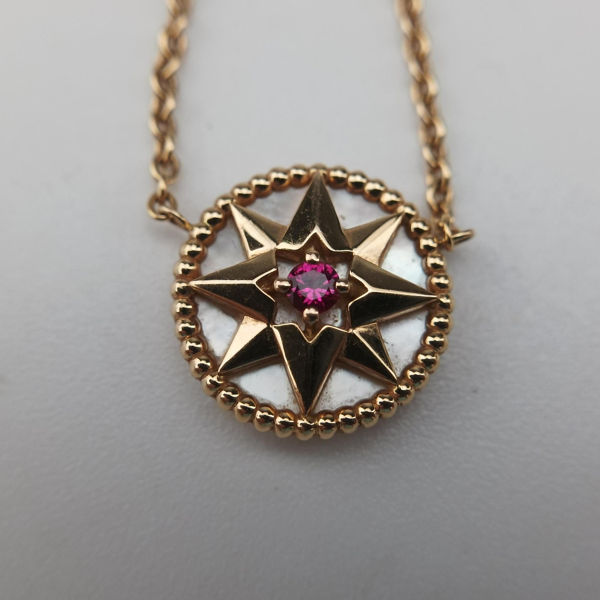 Amulette de Cartier yellow gold x white AU750 B3047100 088685アミュレット ドゥ カルティエ イエローゴールド×ホワイト AU750 B3047100 088685