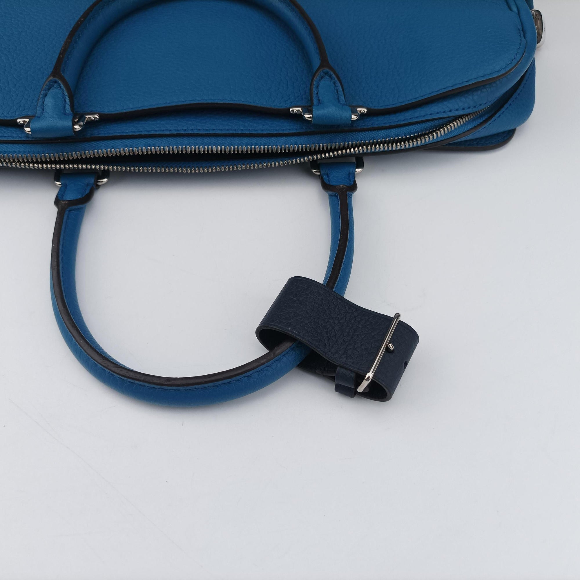 Armand Briefcase MM Blue Taurillon leather M52822 UB4198 IC Chipアルマンド ブリーフケース MM ブルー トリヨンレザー M52822 UB4198 ICチップ