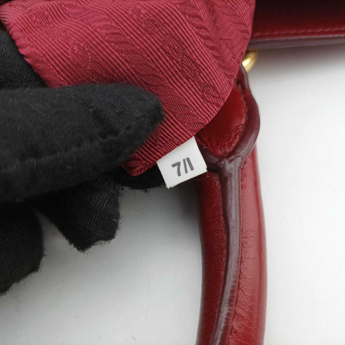 Vitello Shine Shopping Peonia Red Leather BN2324 7/I 227ヴィッテロ シャイン ショッピング ピオニア レッド レザー BN2324 7/I 227