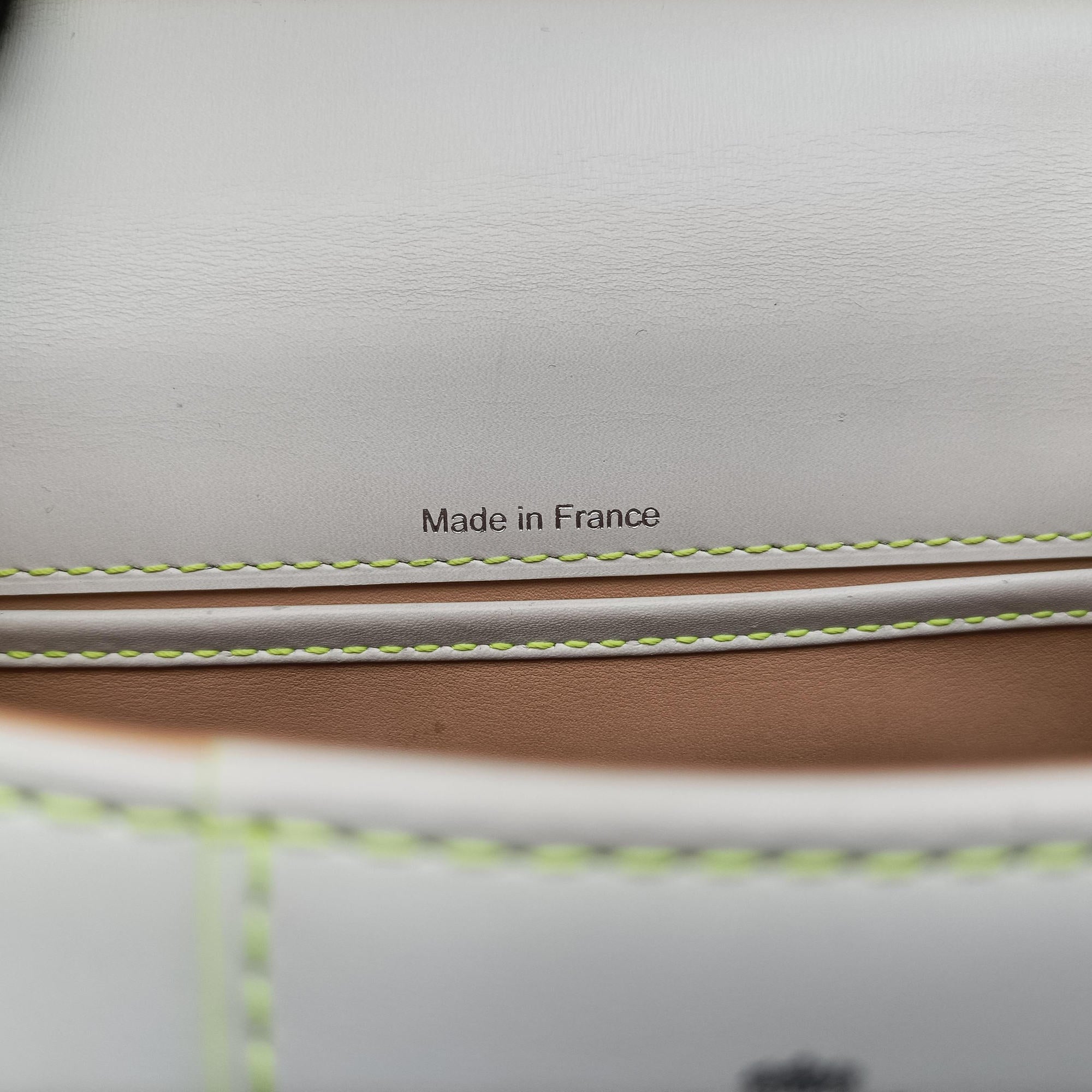 Brillant mini White Leather LO8Aブリヨン ミニ ホワイト レザー LO8A