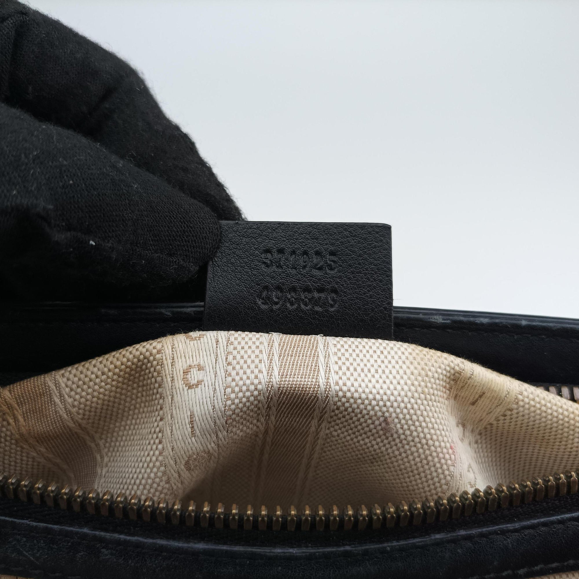 Bright Bit Black Patent 371925 D017242605ブライトビット ブラック パテント 371925 D017242605