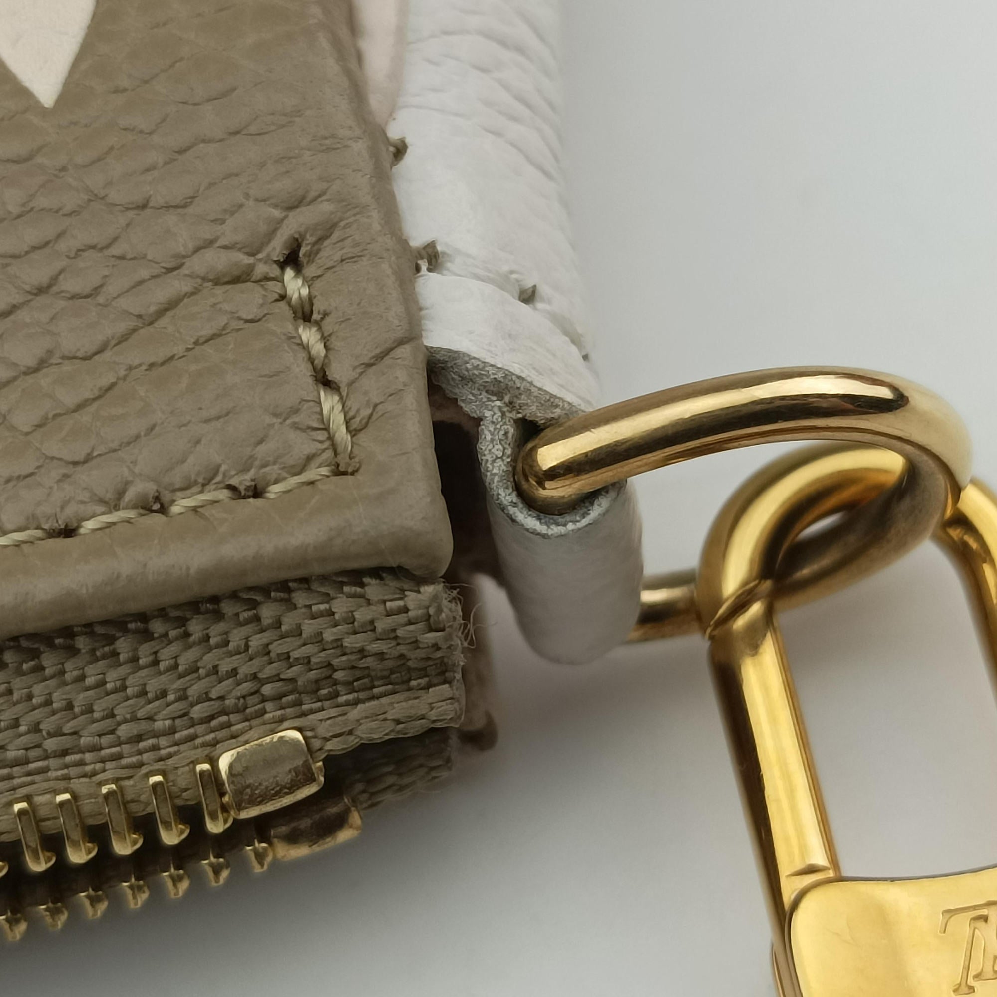 Mini Pochette Accessoires Khaki × Beige Monogram Empreinte M81284 IC Chipミニポシェットアクセサリー カーキ × ベージュ モノグラム アンプラント M81284 ICチップ
