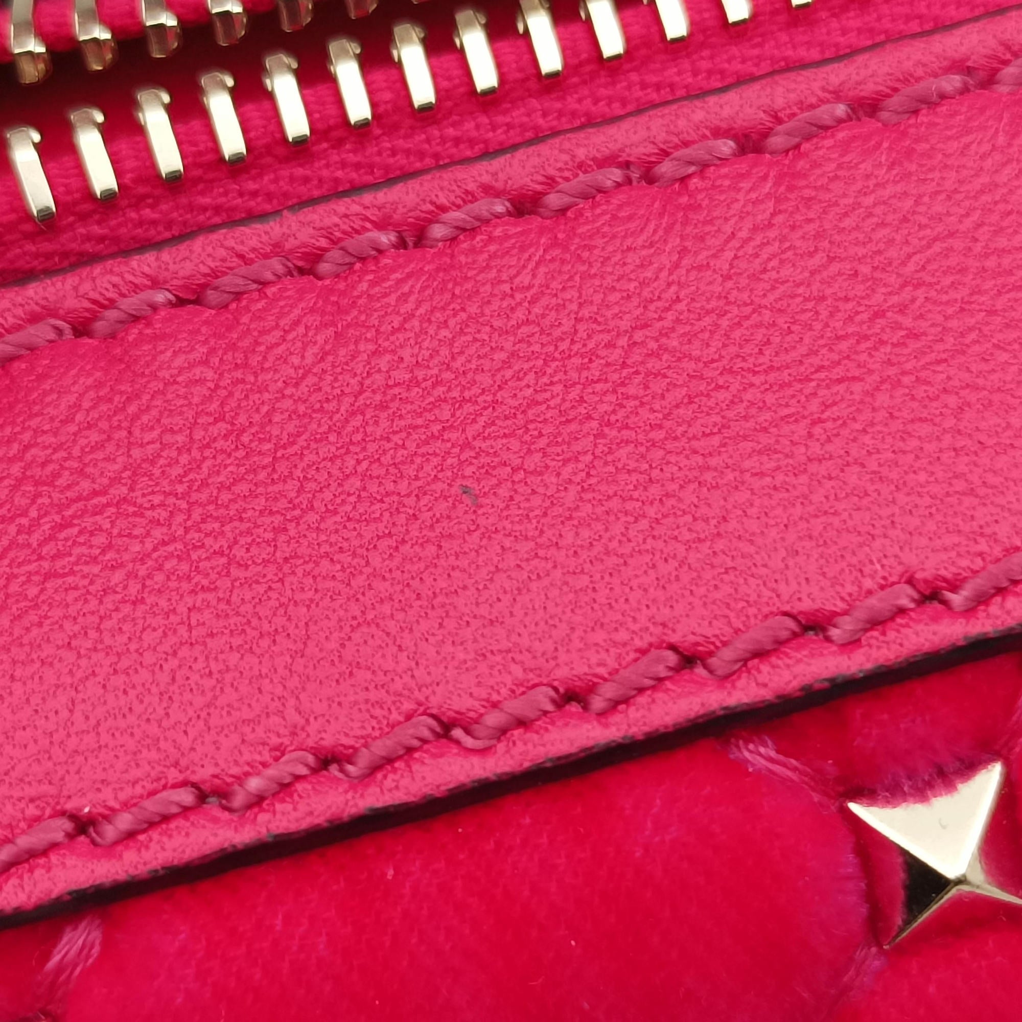 Rockstud Red Velvet GF-QB46VLL2ロックスタッズ レッド ベルベット GF-QB46VLL2