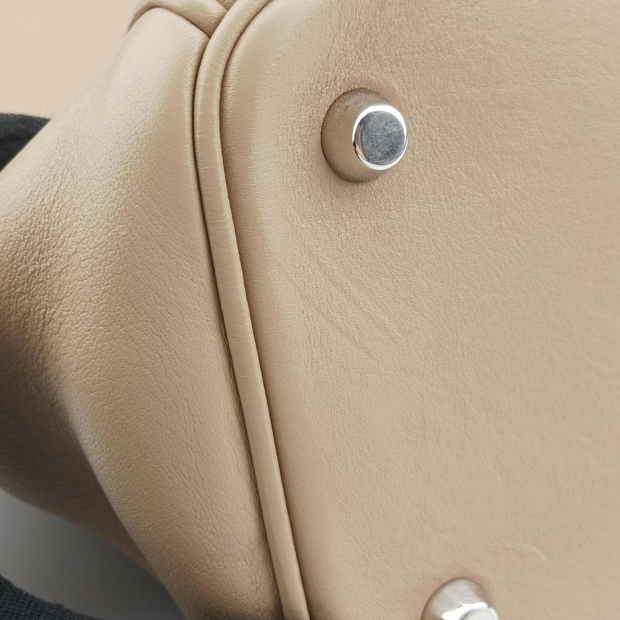 Diorissimo Beige Leather 09-MA-0192ディオリッシモ ベージュ レザー 09-MA-0192