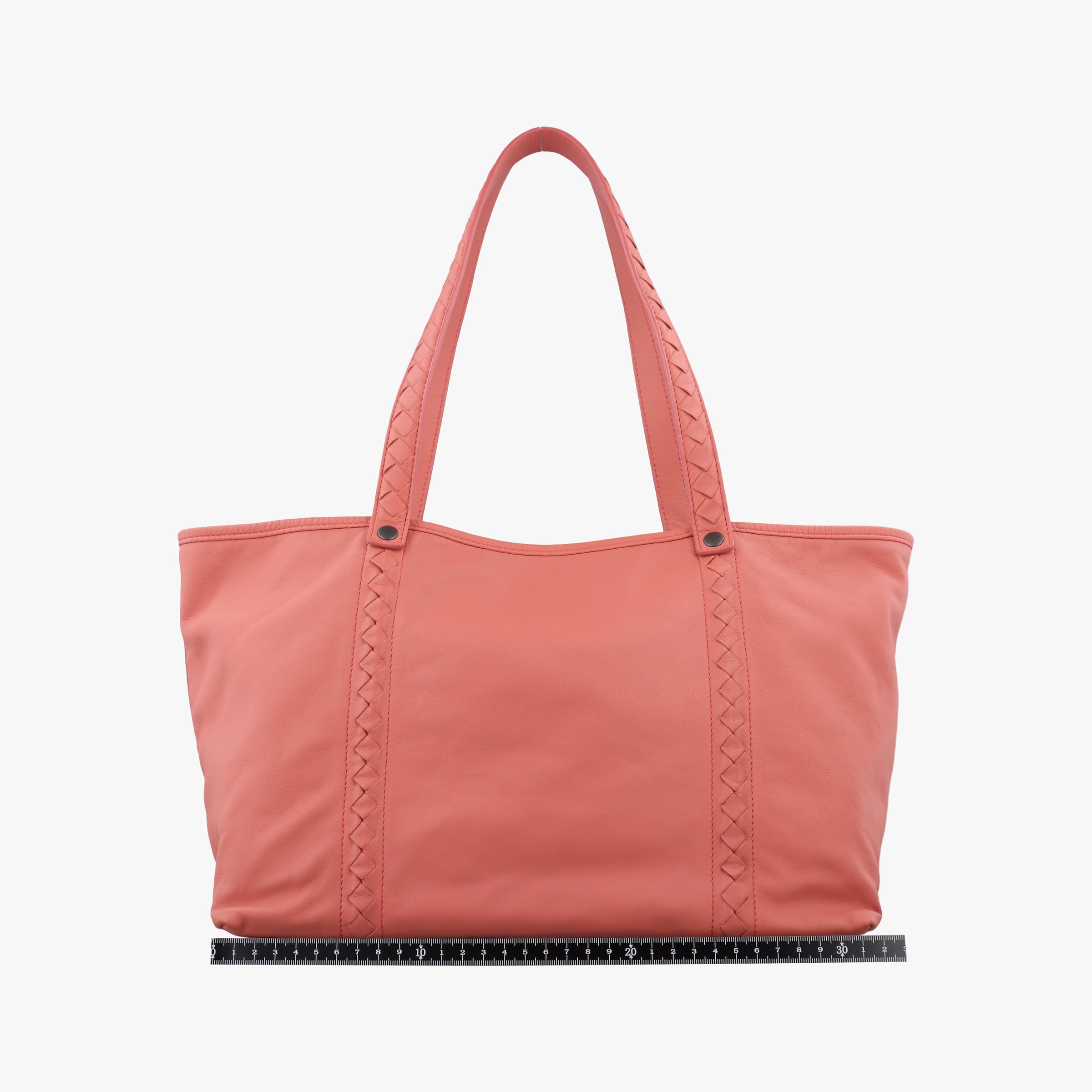 Intrecciato Coral Pink Lambskin IC Chipイントレチャート コーラルピンク ラムスキン ICチップ