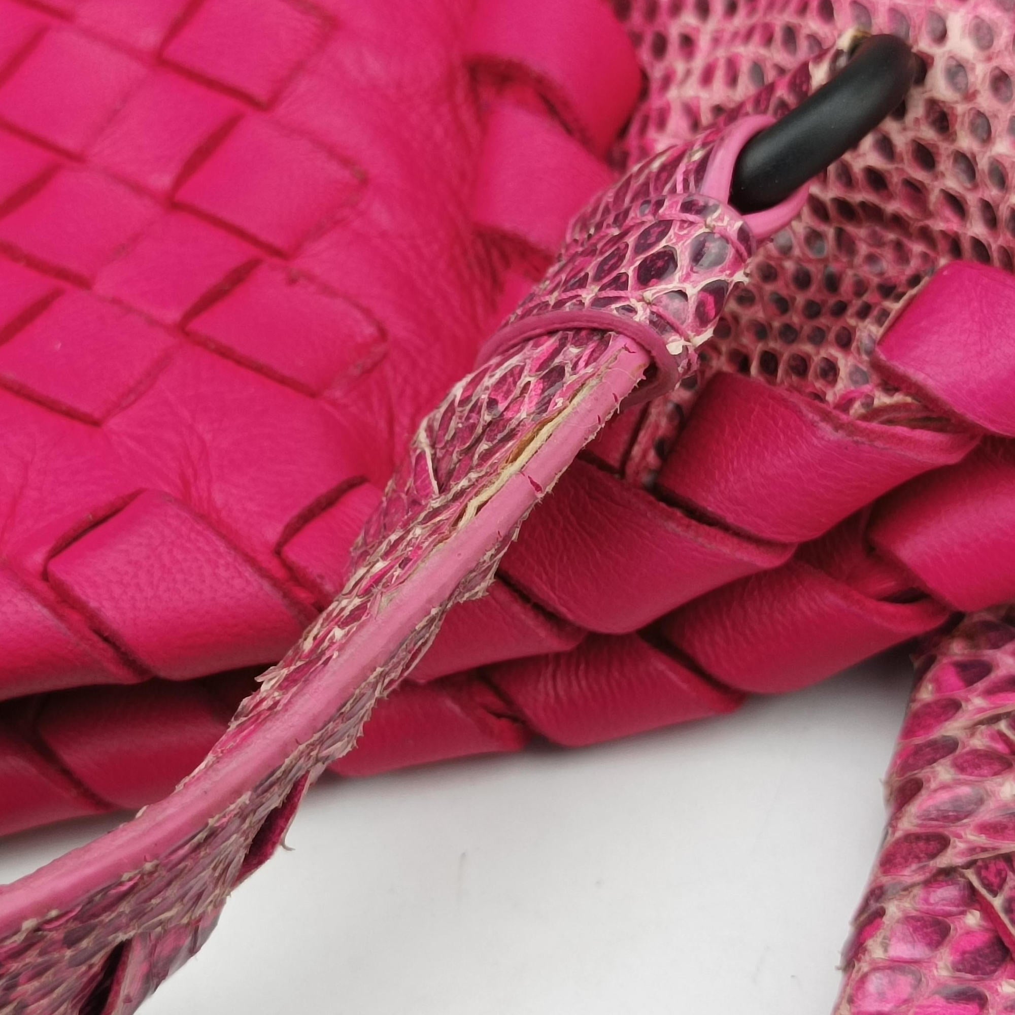 Intrecciato Pink lambskin B00113340Rイントレチャート ピンク ラムスキン B00113340R