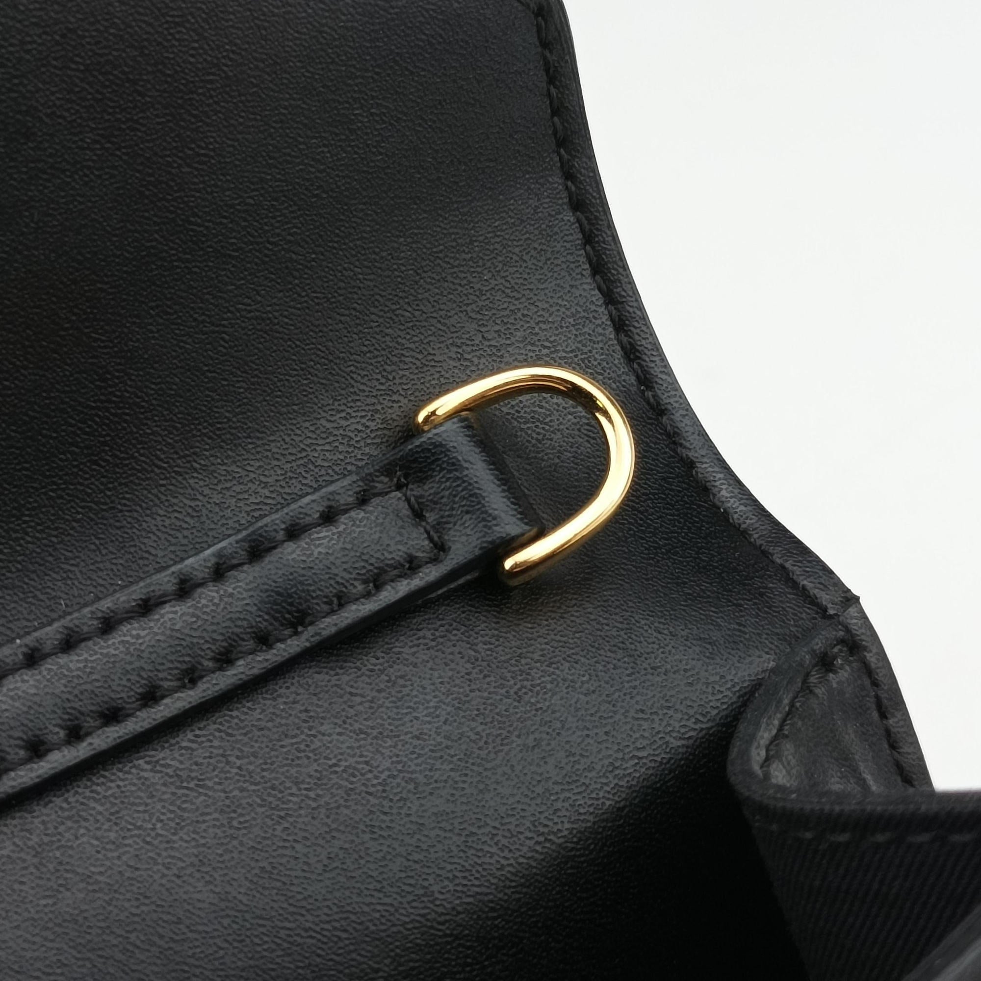 F is Black Leather 8BM005 8BM005 A0KK 198-8210エフ イズ ブラック レザー 8BM005 8BM005 A0KK 198-8210