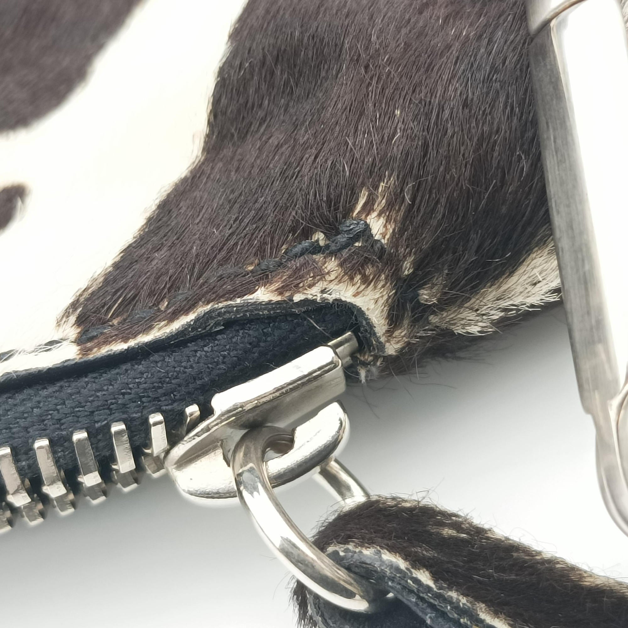 Cavallino Black×White Giraffe Printed Calf Hair×Leather 31 5ハラコ アニマル ホワイト×ブラック ハラコレザー×レザー 31 5