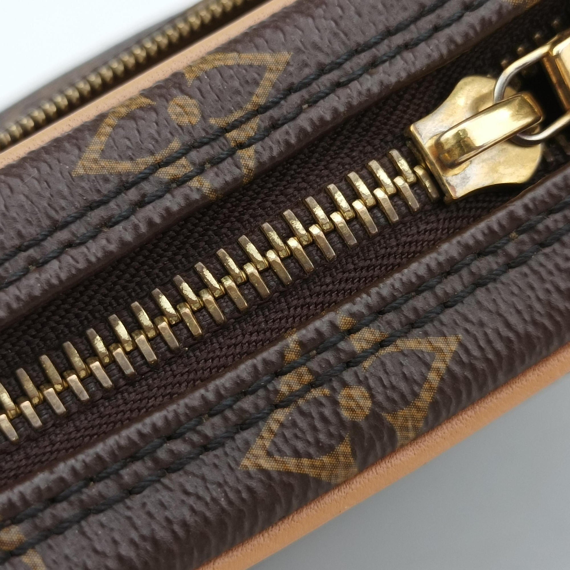 LOOP Brown×Beige Monogram Canvas M81098 ループ モノグラム/ブラウン×ベージュ モノグラムキャンバス M81098