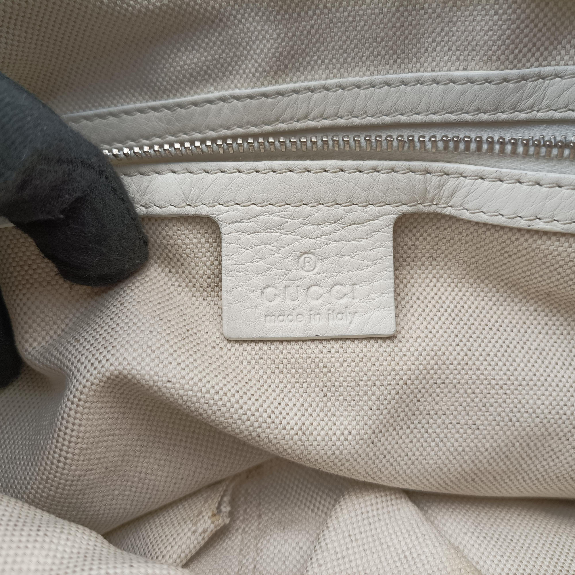 Guccissima Techno Horsebit White Leather 240236 C5850510グッチシマ ラージ テクノホースビット ホーボー ホワイト レザー 240236 C5850510
