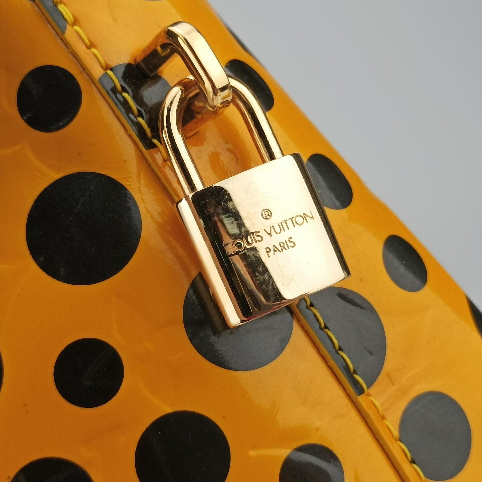 Dot Infinity Lockit MM Yayoi Kusama Jaune×Black Vernis M91398 FL1102ドットインフィニティ ロックイット MM ヤヨイクサマ ジョーヌ×ブラック ヴェルニ M91398 FL1102