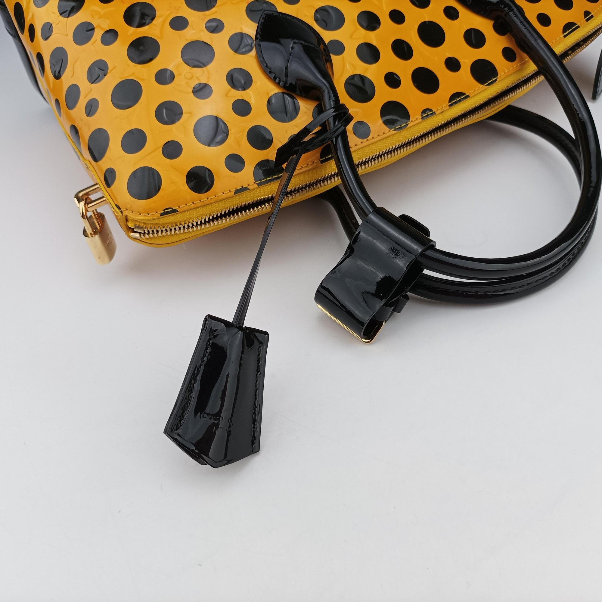 Dot Infinity Lockit MM Yayoi Kusama Jaune×Black Vernis M91398 FL1102ドットインフィニティ ロックイット MM ヤヨイクサマ ジョーヌ×ブラック ヴェルニ M91398 FL1102