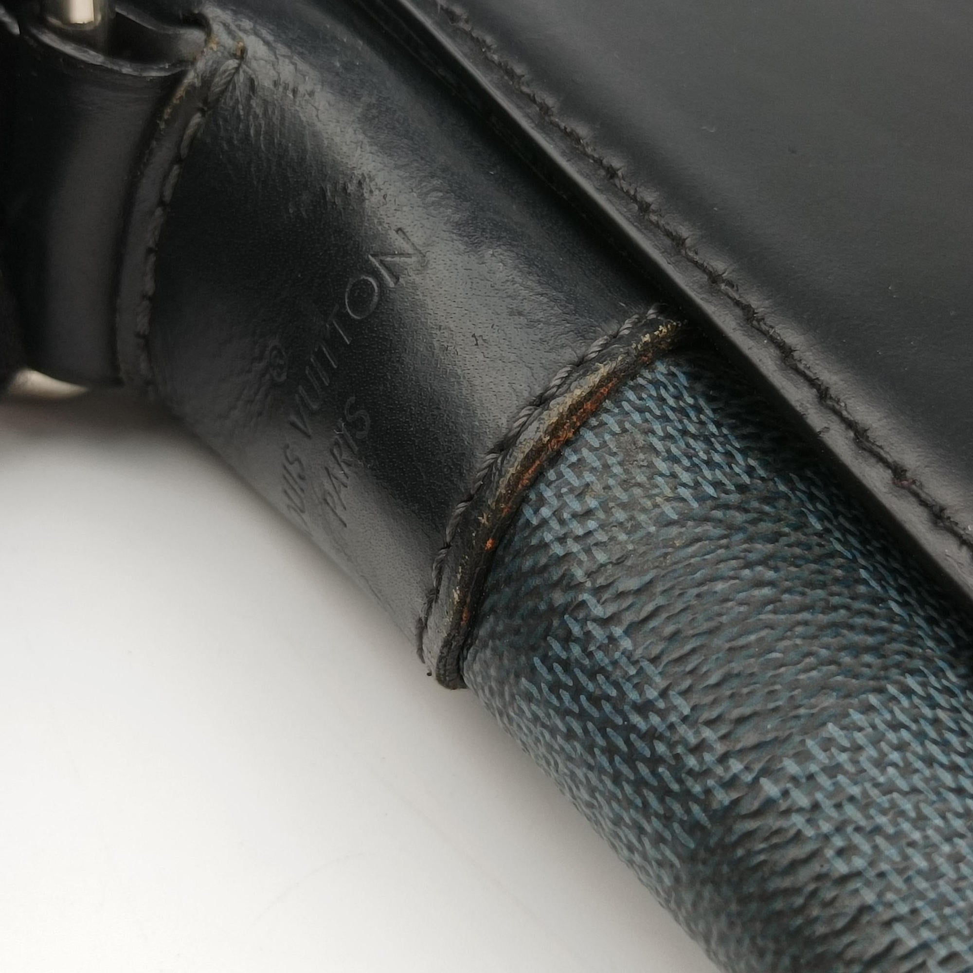 Newport Messenger PM black×navy Damier Cobalt N41587 DR1126ニューポート メッセンジャーPM ブラック×ネイビー ダミエ コバルト N41587 DR1126