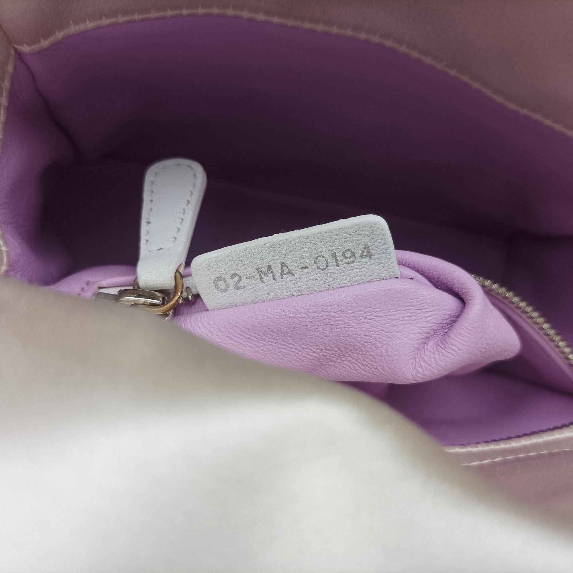 Lady Dior White×Multicolor Satin × Sequin × Bead Embellishments 02-MA-0194レディディオール ホワイト×マルチカラー サテン ×スパンコール×ビーズ刺繍 02-MA-0194