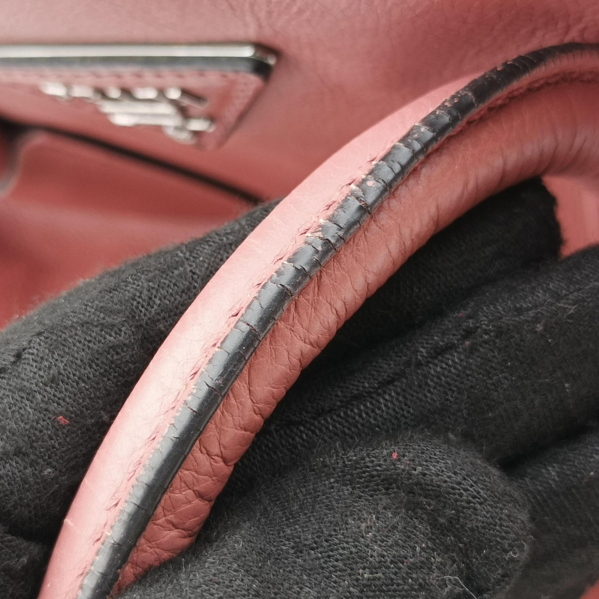 Twin Pocket Winged Tote Pink Leather BN2619 103ツイン ポケット ウィング トート ピンク レザー BN2619 103