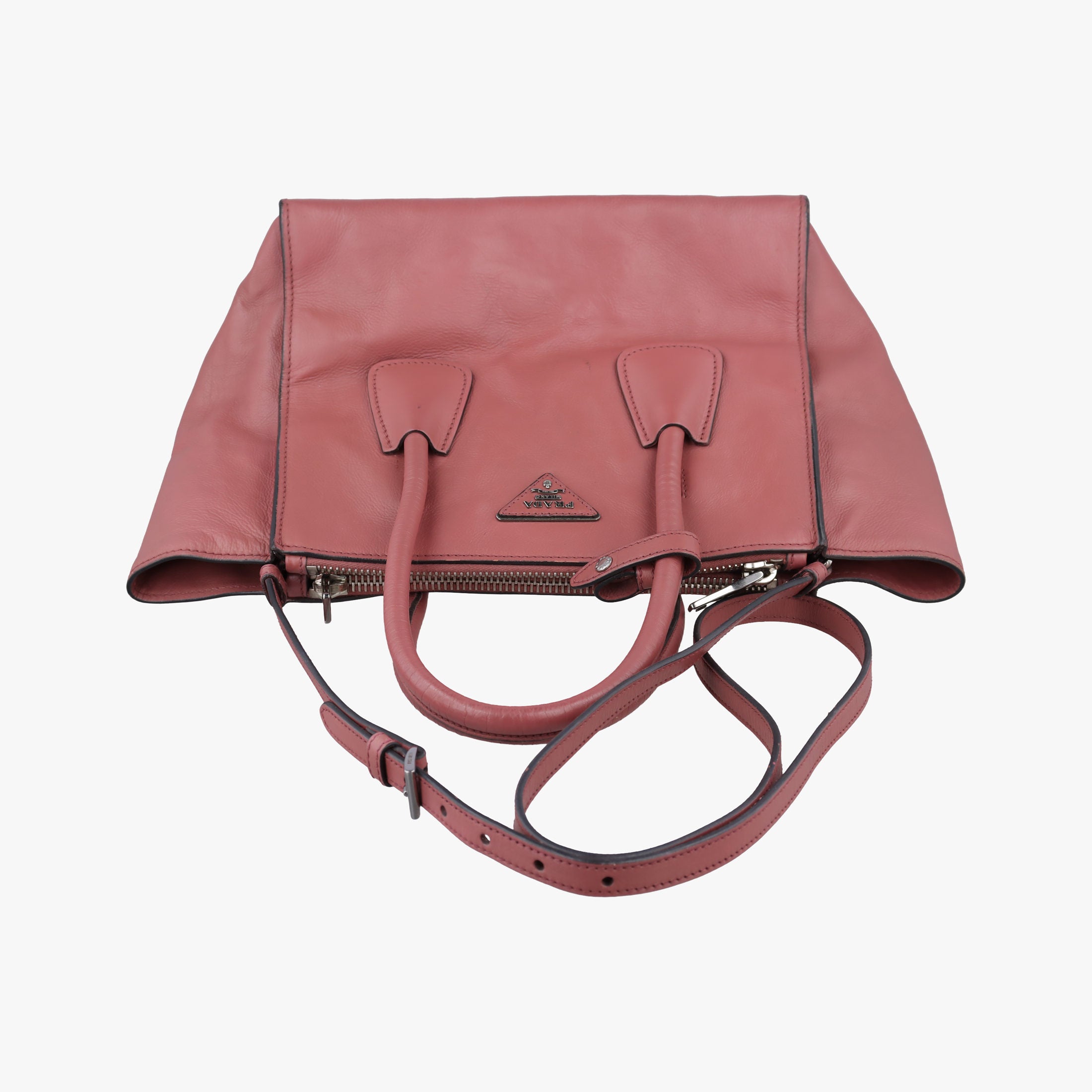 Twin Pocket Winged Tote Pink Leather BN2619 103ツイン ポケット ウィング トート ピンク レザー BN2619 103