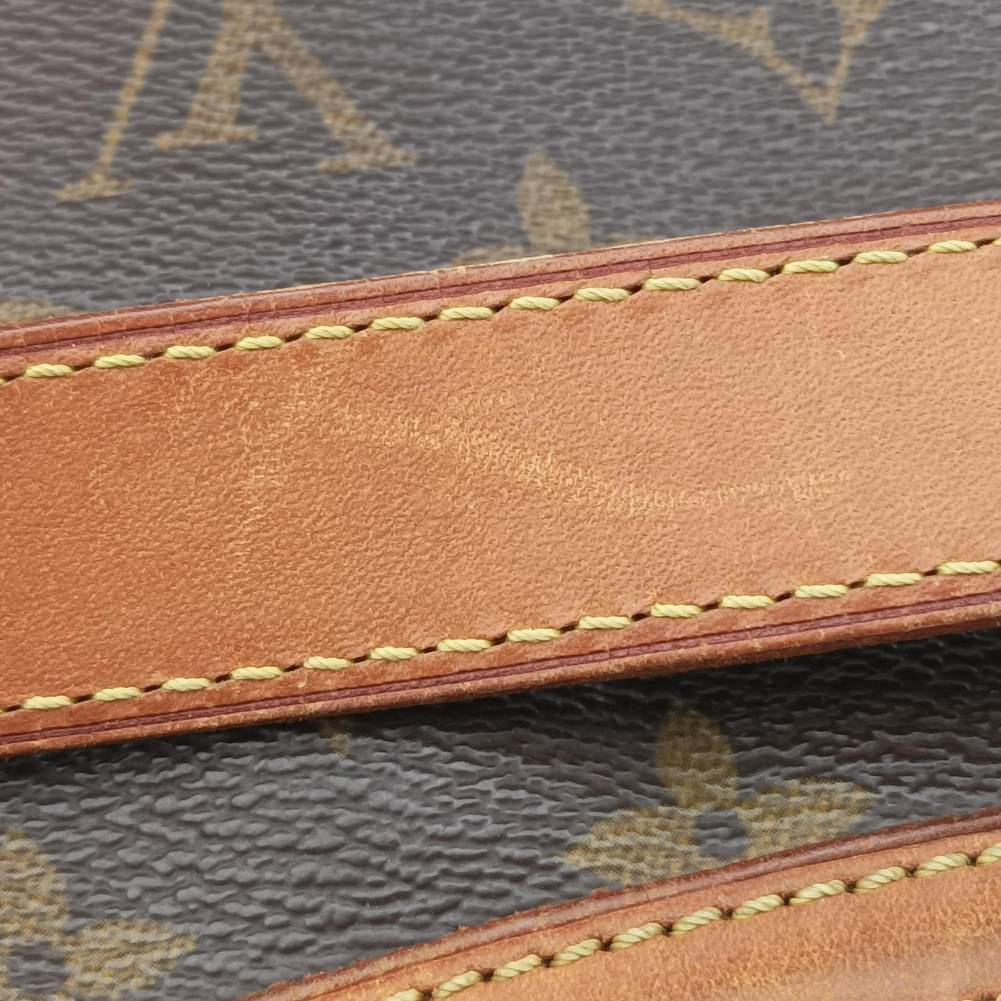 TULUM GM Brown Monogram Canvas M40075 MB4017トゥラムGM モノグラム/ブラウン モノグラムキャンバス M40075 MB4017