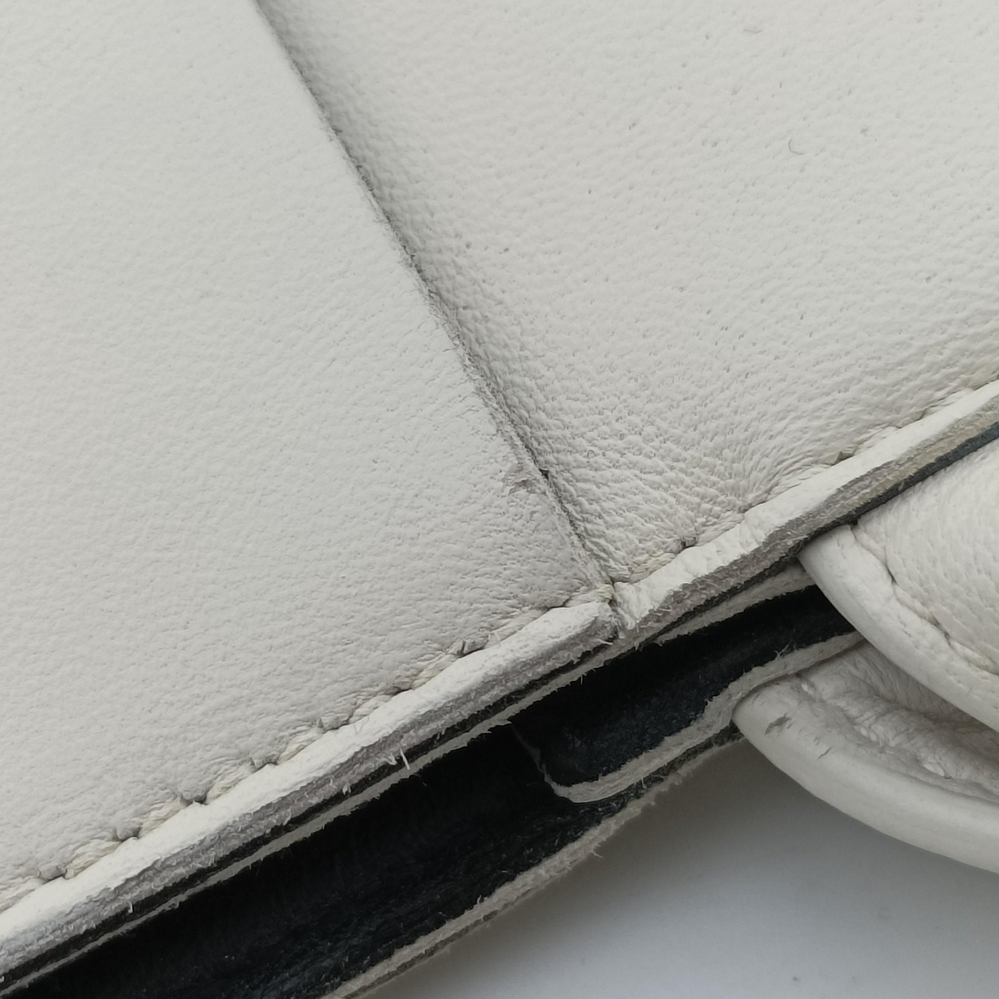 The Arcotote White lambskin B094788480ザ アルコトート ホワイト ラムスキン B094788480