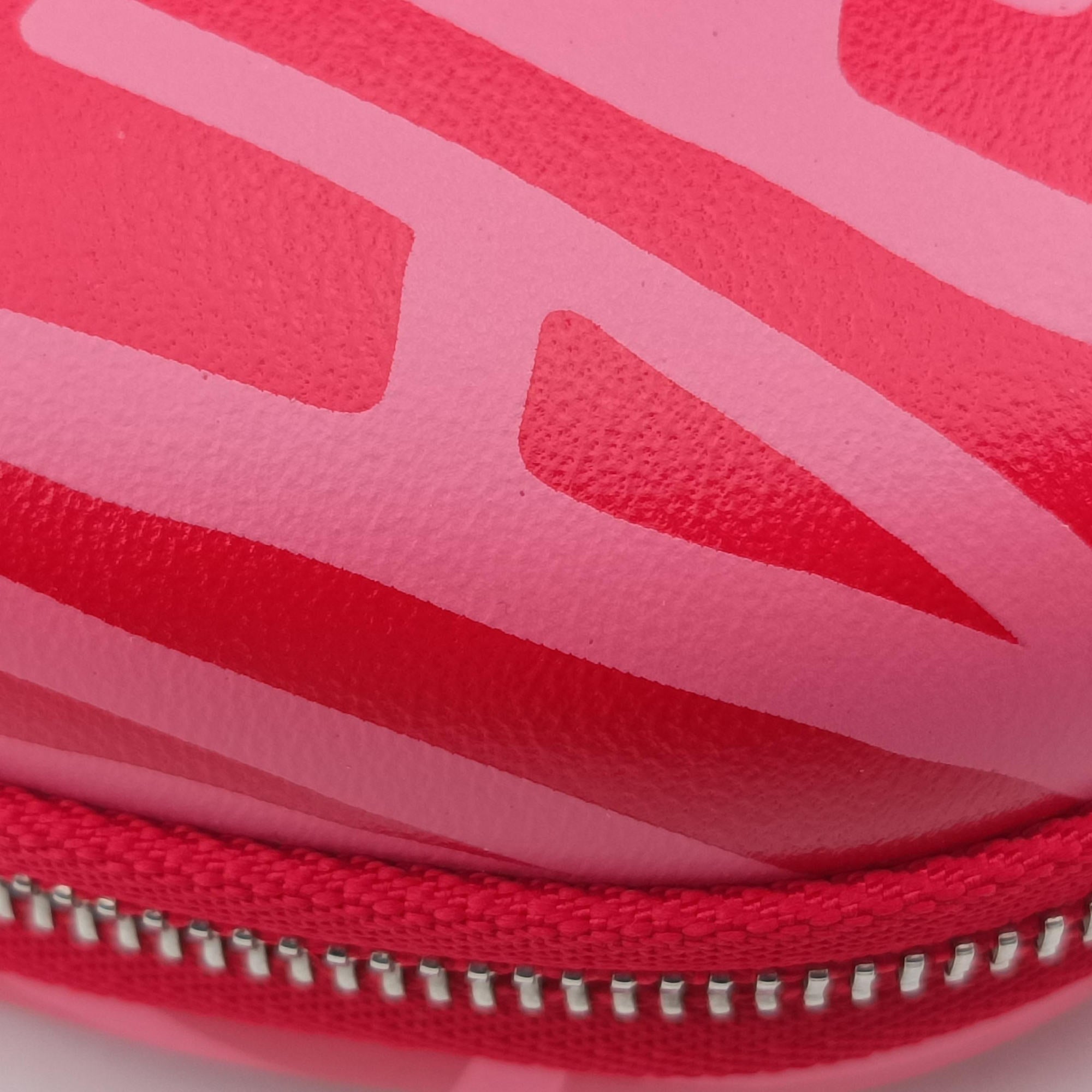 Coco Neige Convertible Zip Around Sunglasses Case Red Leather AP2368 31746614ココネージュ コンバーチブル ジップアラウンド サングラスケース レッド レザー AP2368 31746614