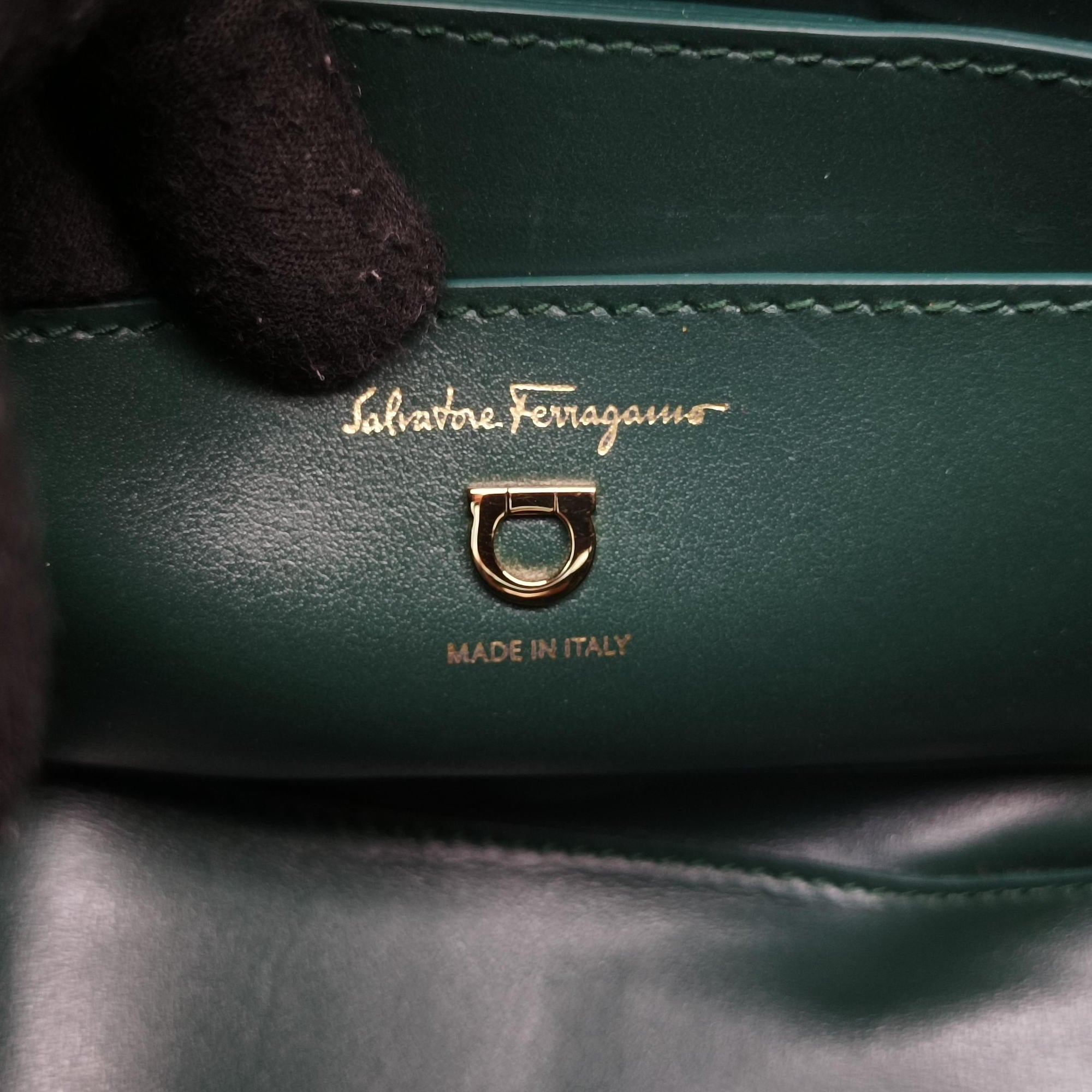Studio Green Calfskin AU-21/H288スタジオ グリーン レザー AU-21/H288