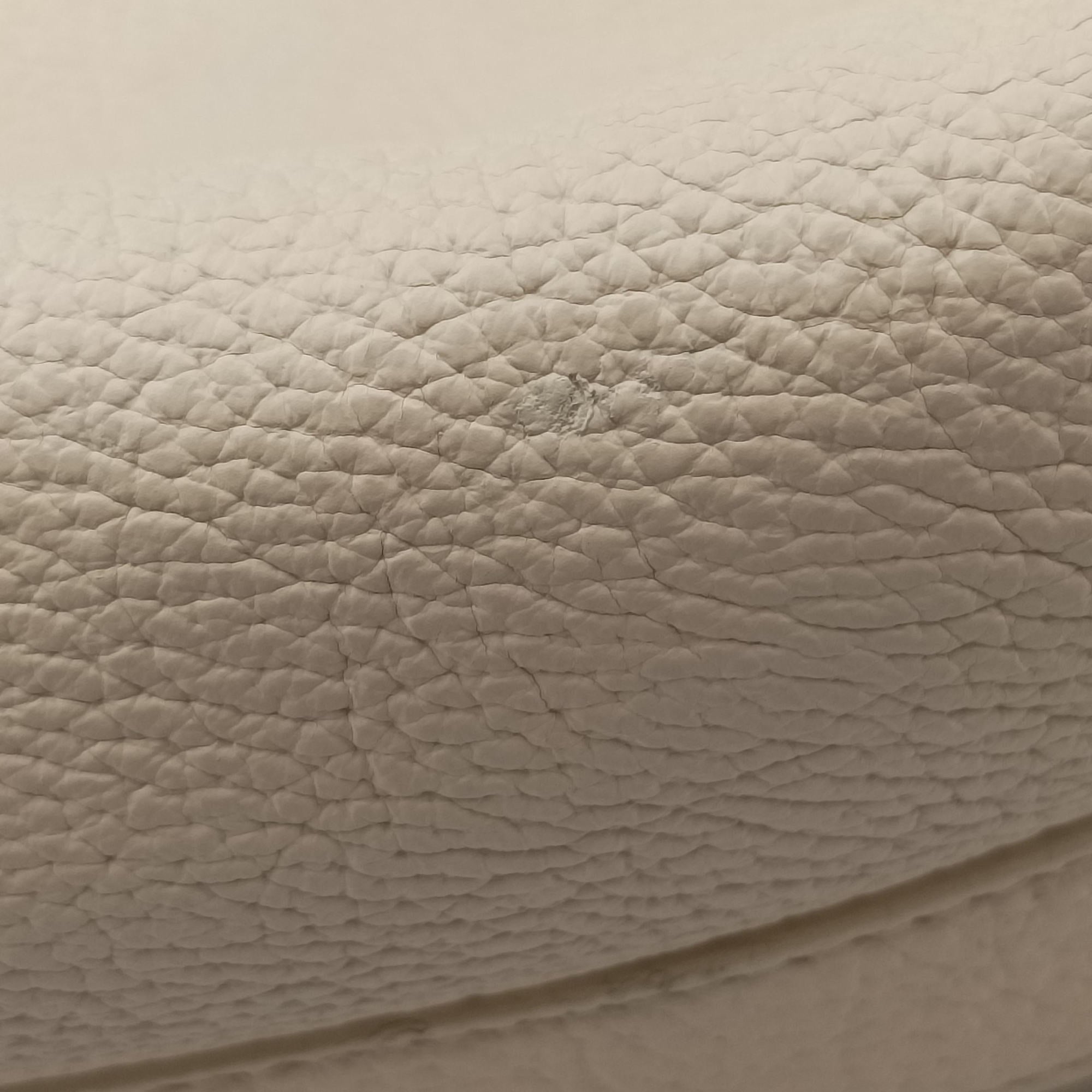 Cannage Bee Beige Leather 00-BO-1018カナージュ ビー ベージュ レザー 00-BO-1018