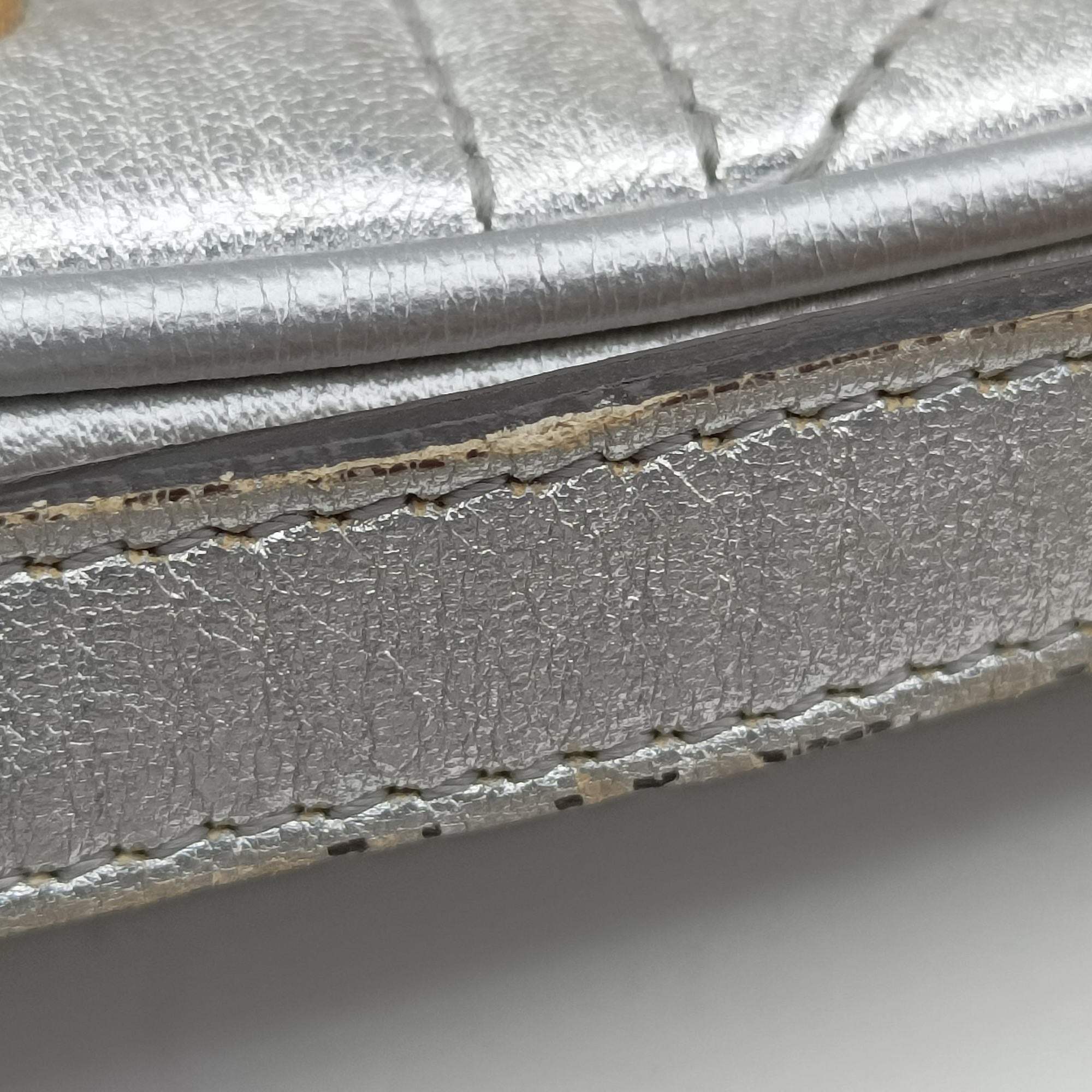 GG Marmont Silver Leather 447632 B021162434GGマーモント シルバー レザー 447632 B021162434