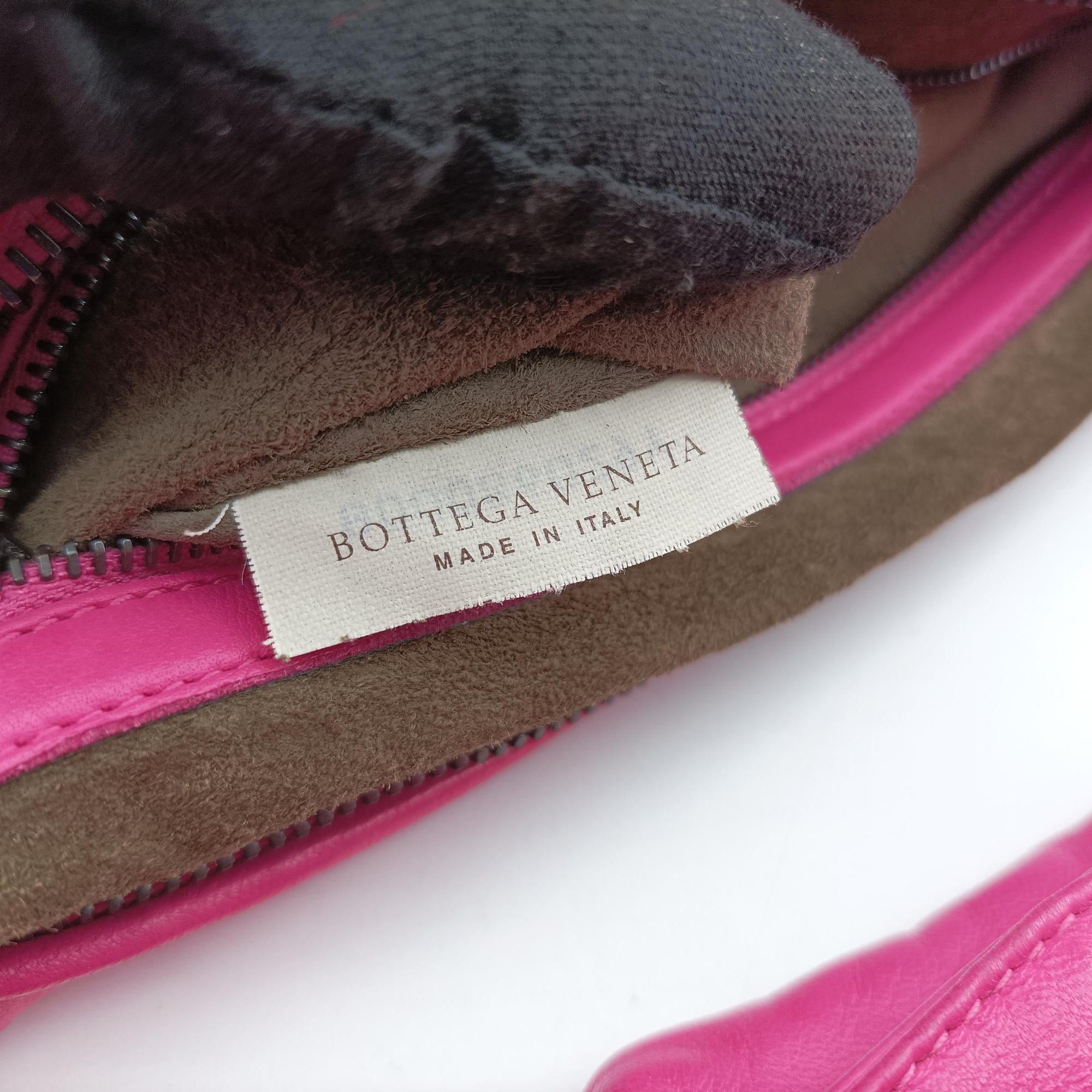 Intrecciato Rose lambskin B00086029Yイントレチャート ローズ レッド ラムスキン B00086029Y