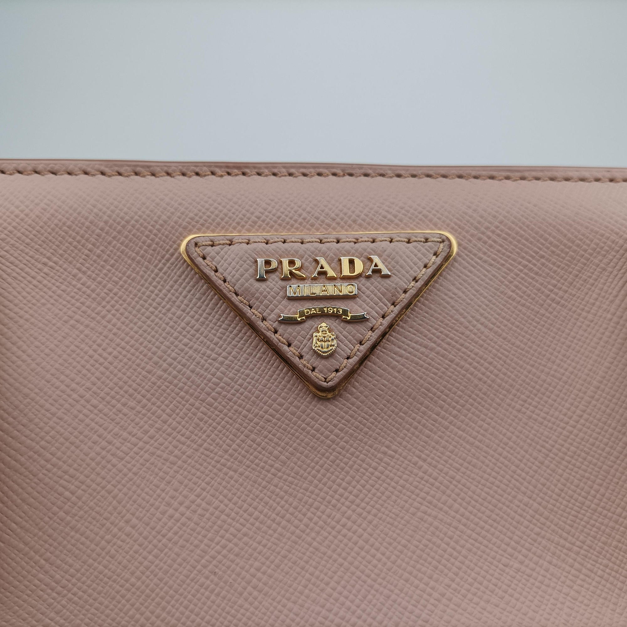 Galleria Pink SAFFIANO Leather BN1786 165 122ガレリア ピンク サフィアーノレザー BN1786 165 122